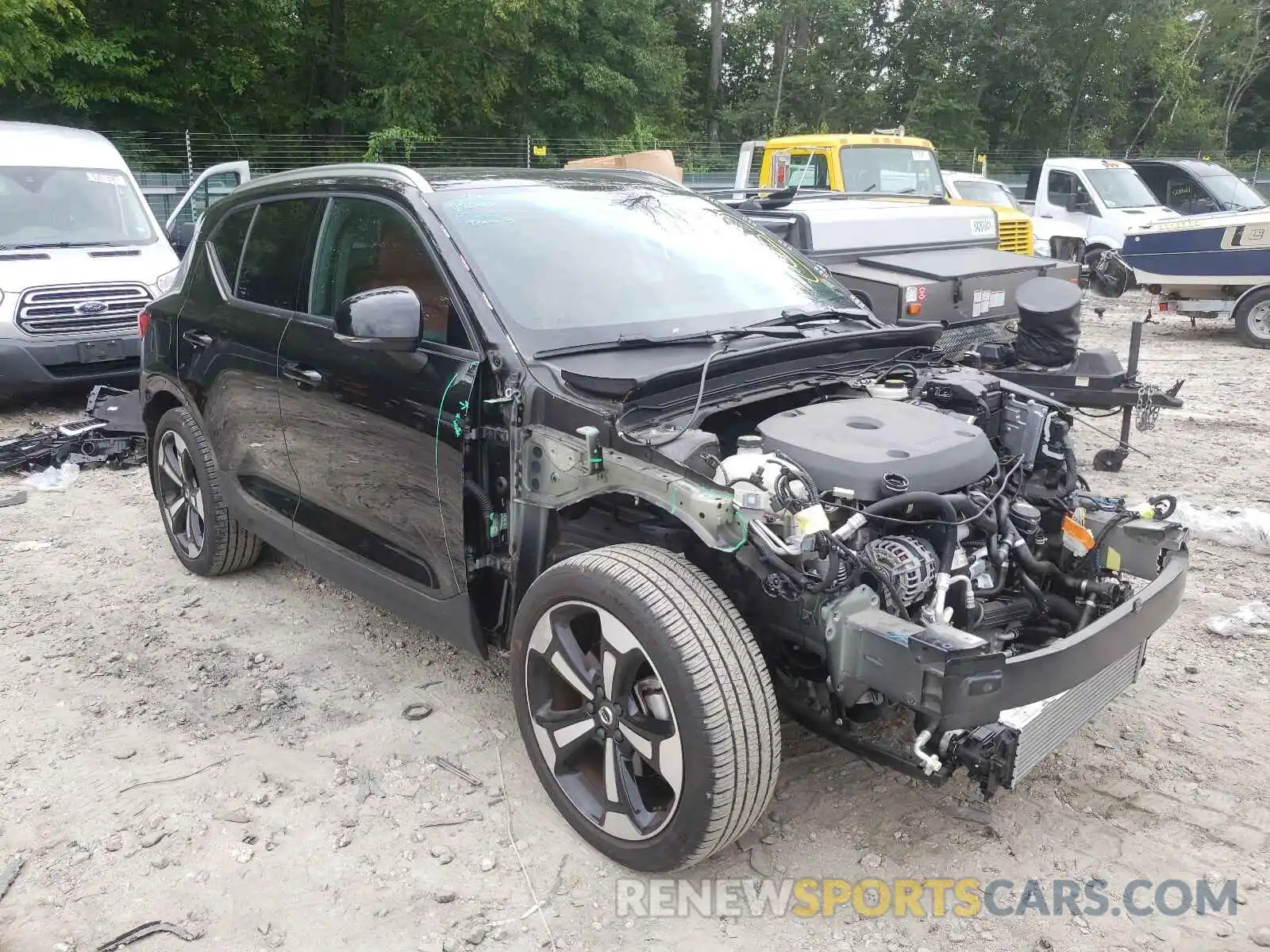 1 Photograph of a damaged car YV4162UK5K2052139 VOLVO XC40 2019