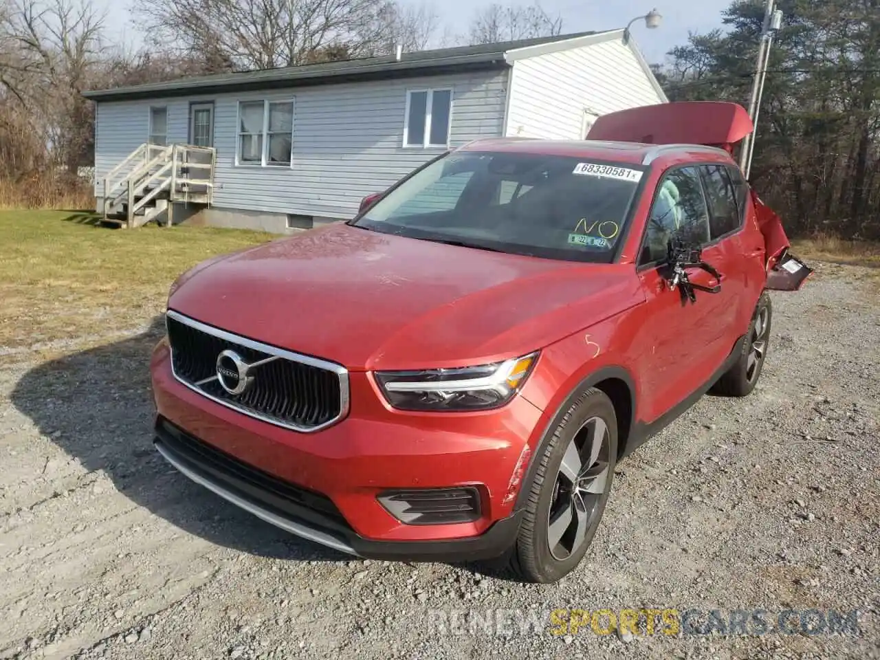 2 Photograph of a damaged car YV4162UK5K2063173 VOLVO XC40 2019