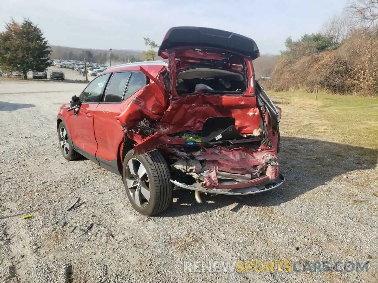 3 Photograph of a damaged car YV4162UK5K2063173 VOLVO XC40 2019