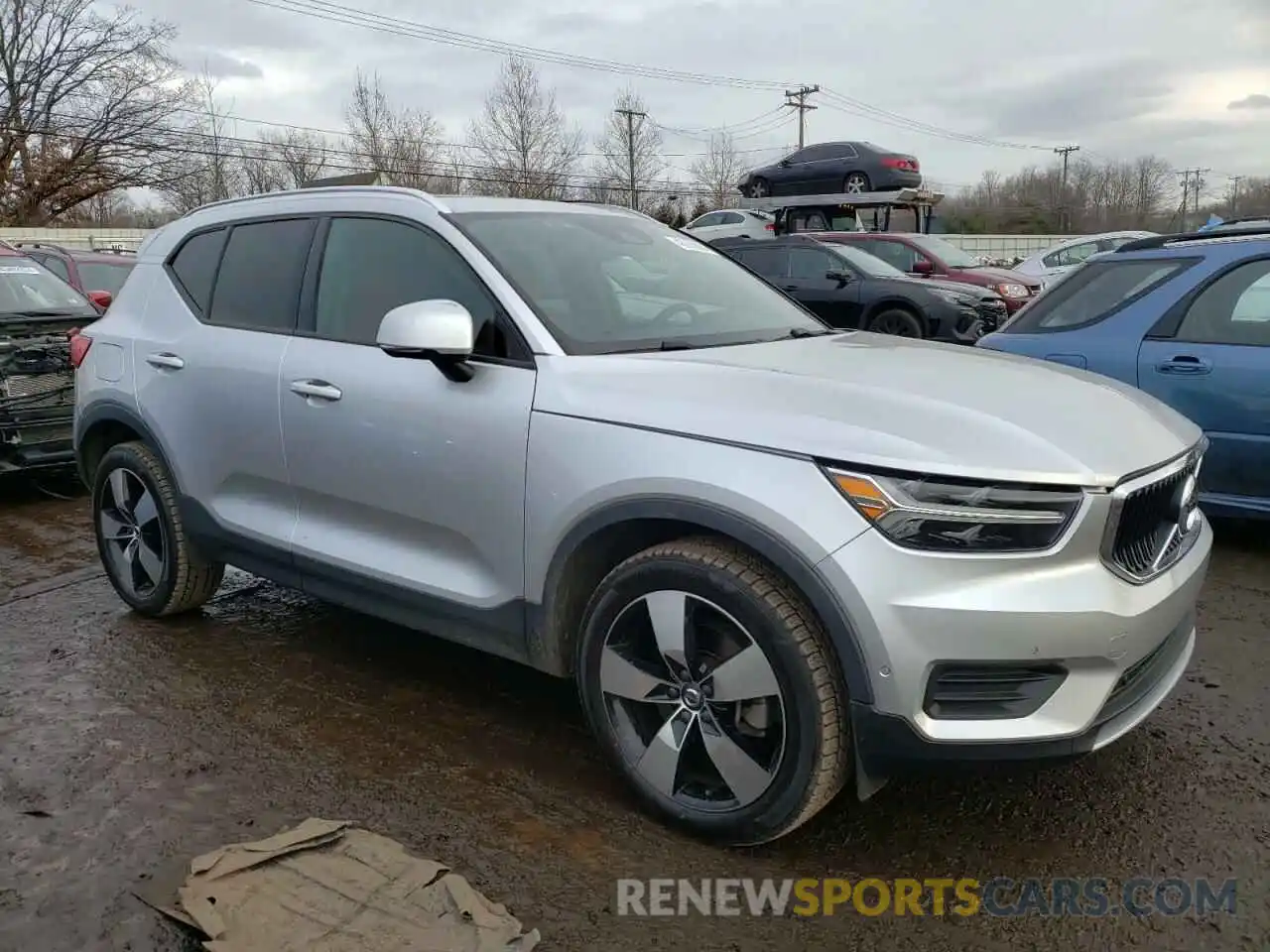 4 Photograph of a damaged car YV4162UK5K2093306 VOLVO XC40 2019