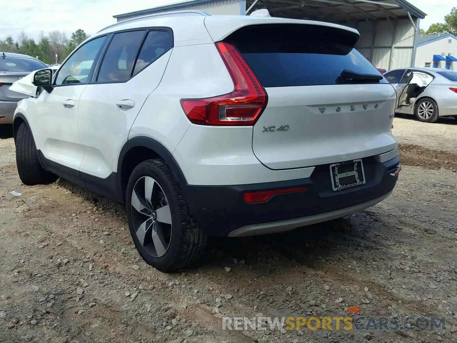 3 Photograph of a damaged car YV4162UK5K2100156 VOLVO XC40 2019