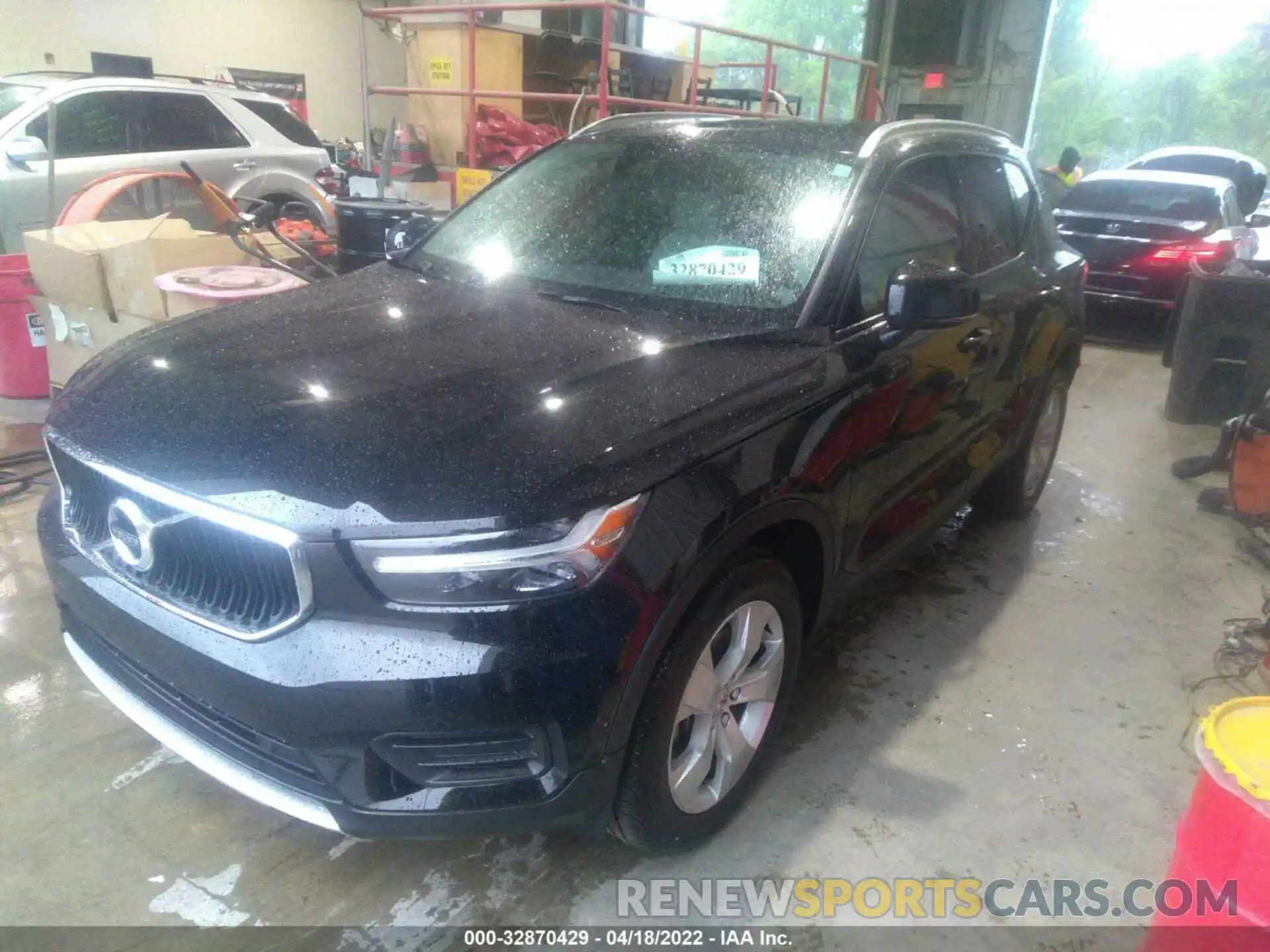 2 Photograph of a damaged car YV4162UK5K2119113 VOLVO XC40 2019