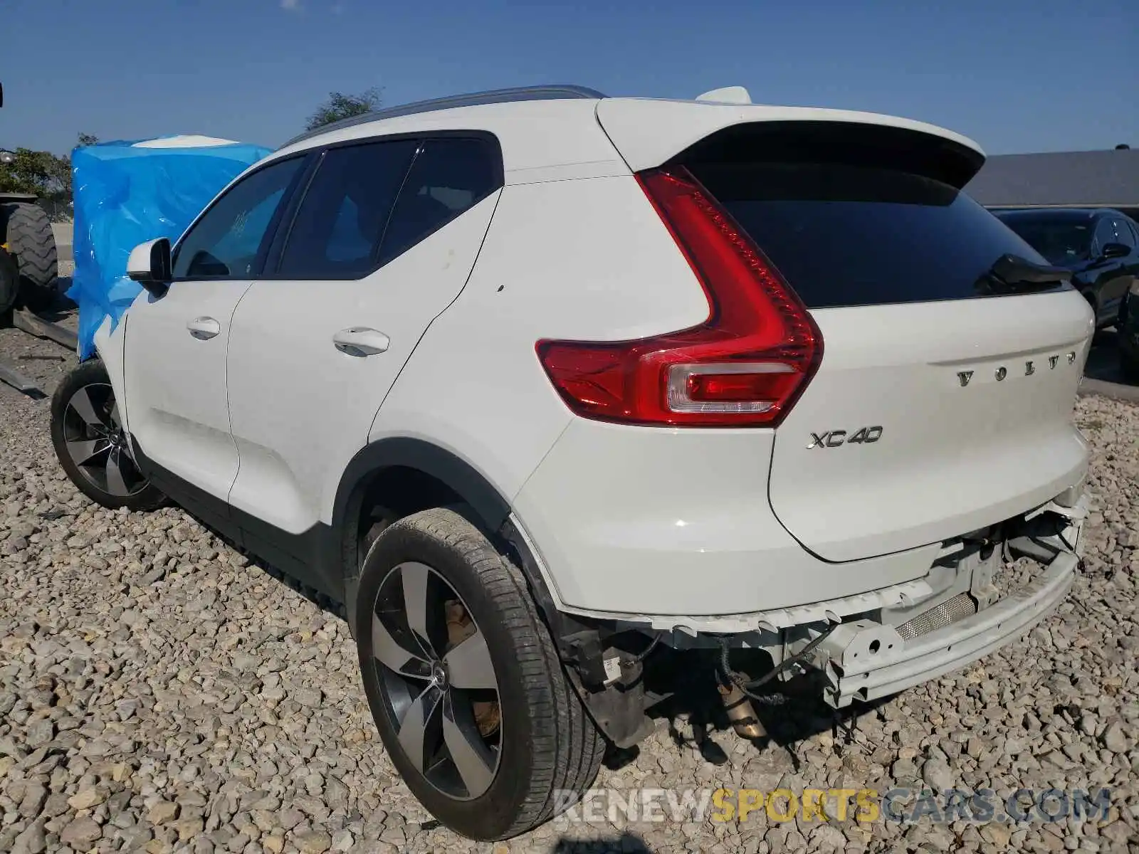 3 Photograph of a damaged car YV4162UK5K2134548 VOLVO XC40 2019