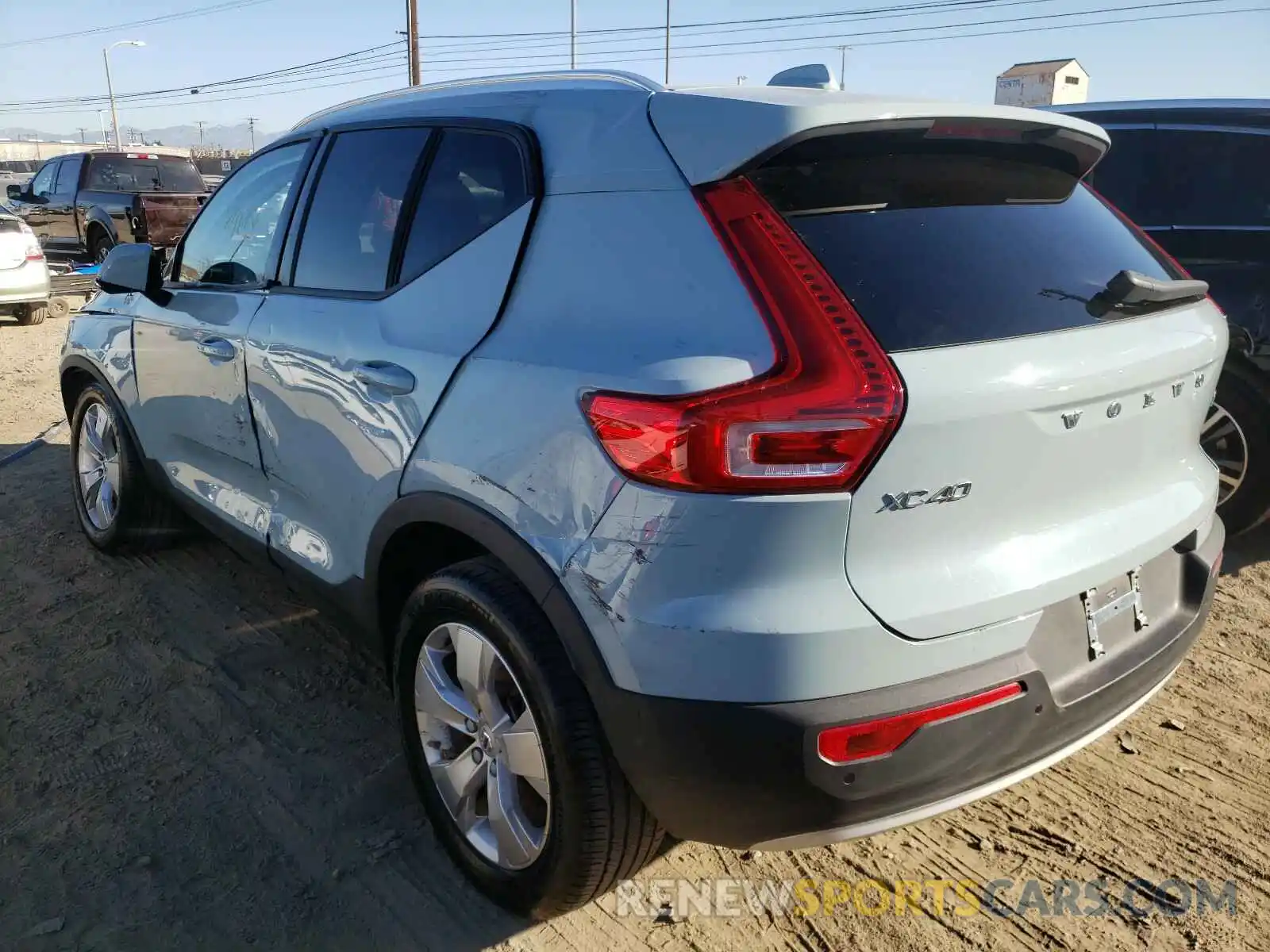 3 Photograph of a damaged car YV4162UK6K2074537 VOLVO XC40 2019