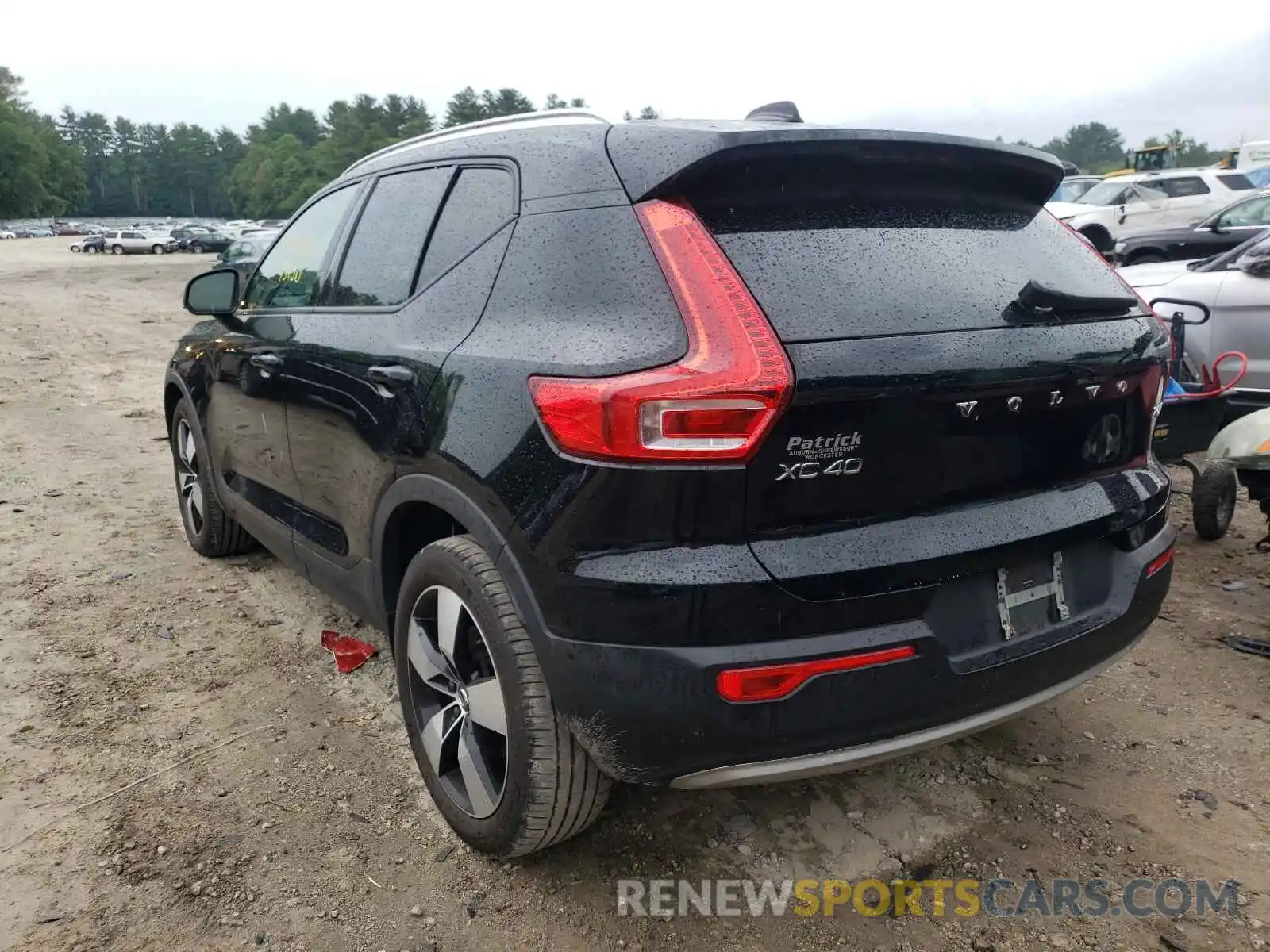 3 Photograph of a damaged car YV4162UK7K2054796 VOLVO XC40 2019