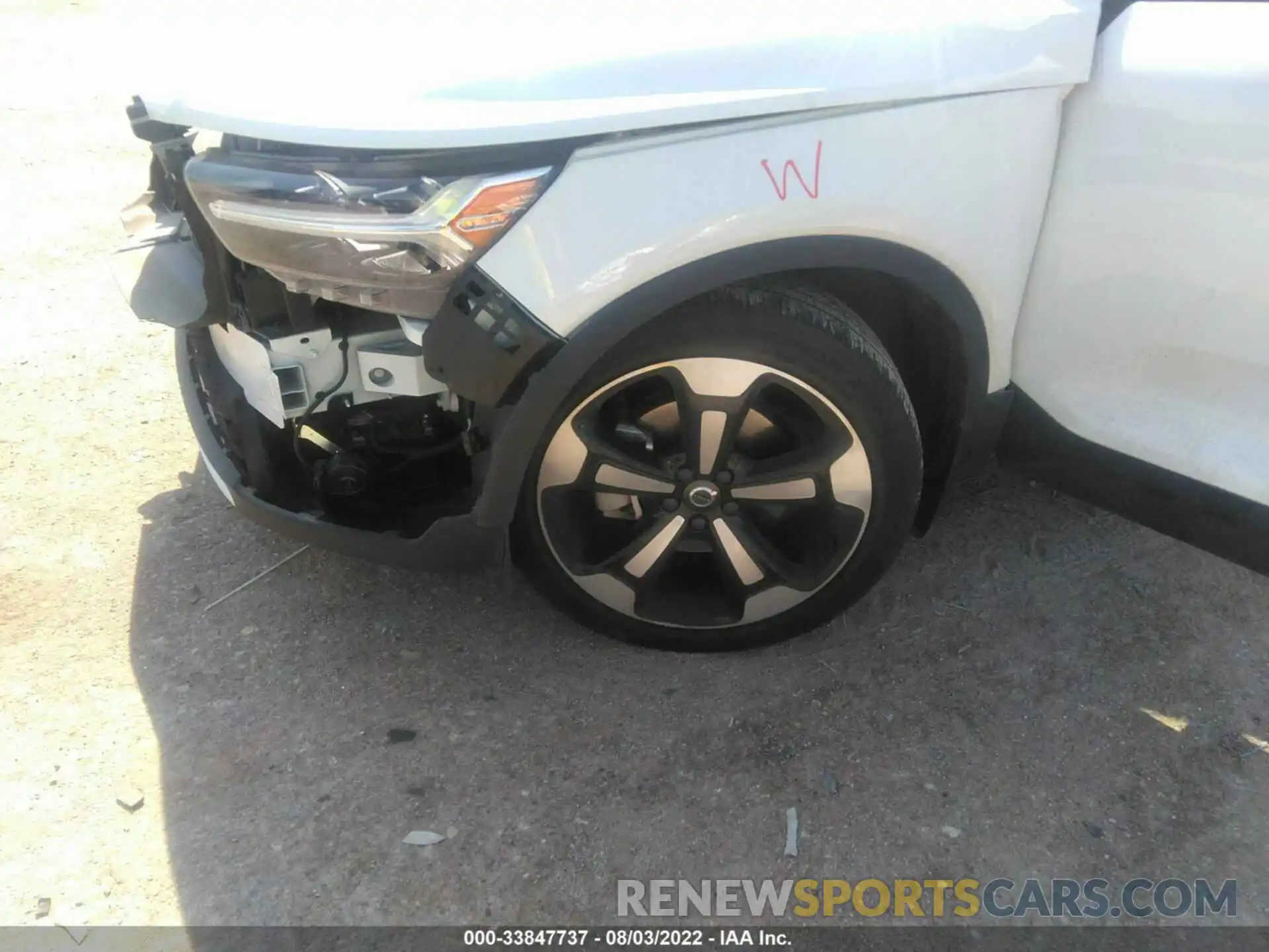 12 Photograph of a damaged car YV4162UK9K2063161 VOLVO XC40 2019