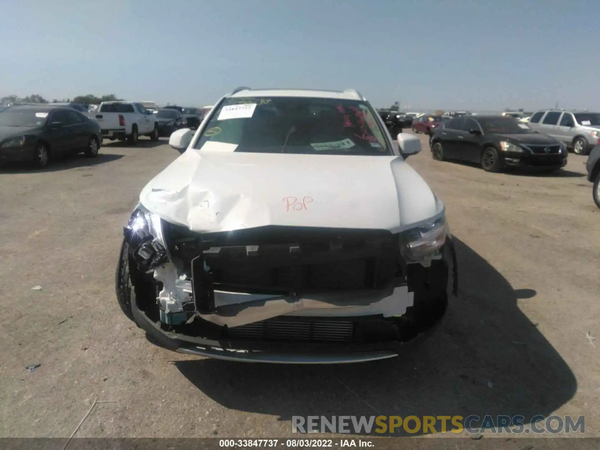 6 Photograph of a damaged car YV4162UK9K2063161 VOLVO XC40 2019