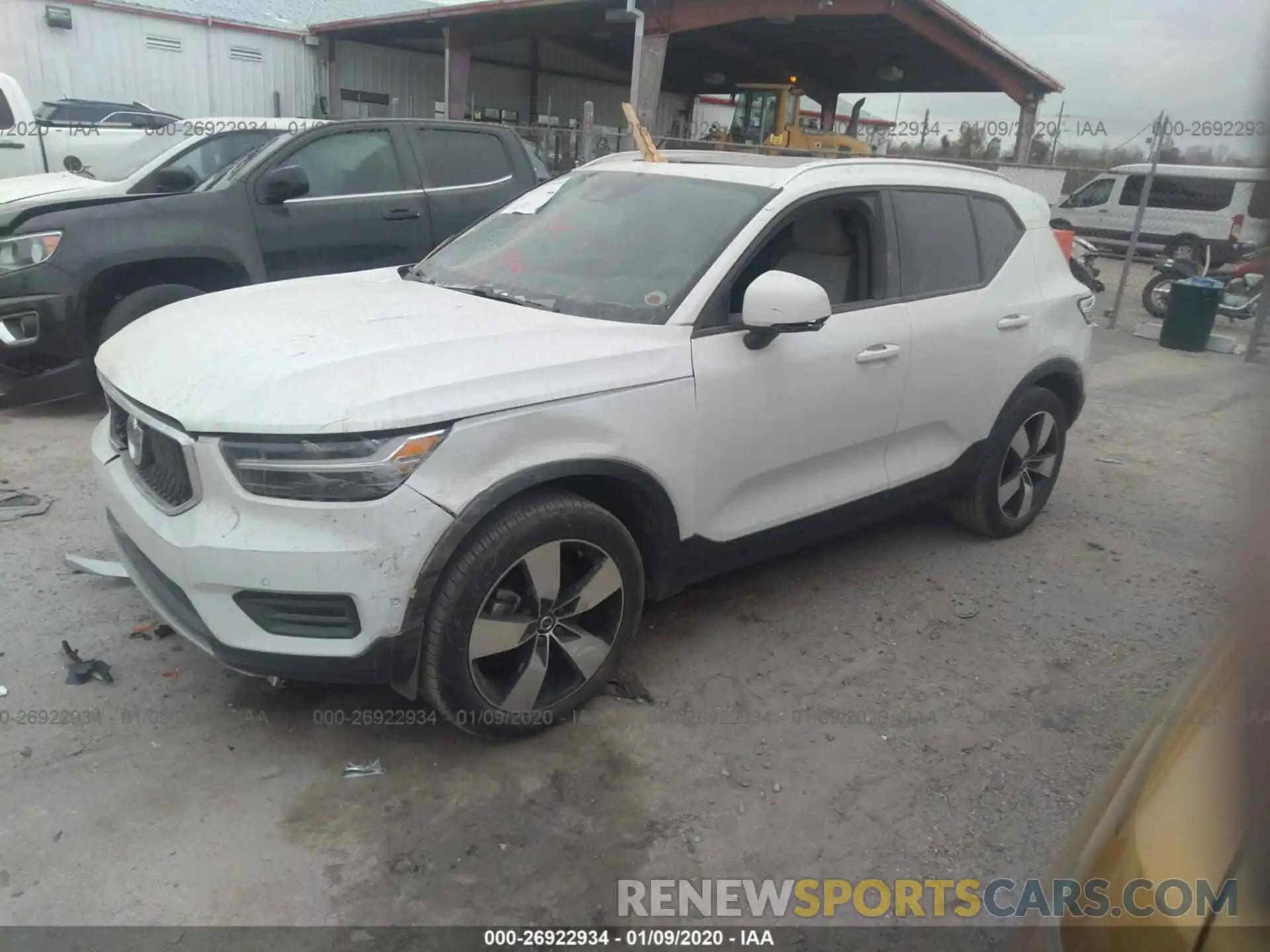 2 Photograph of a damaged car YV4162UK9K2095852 VOLVO XC40 2019