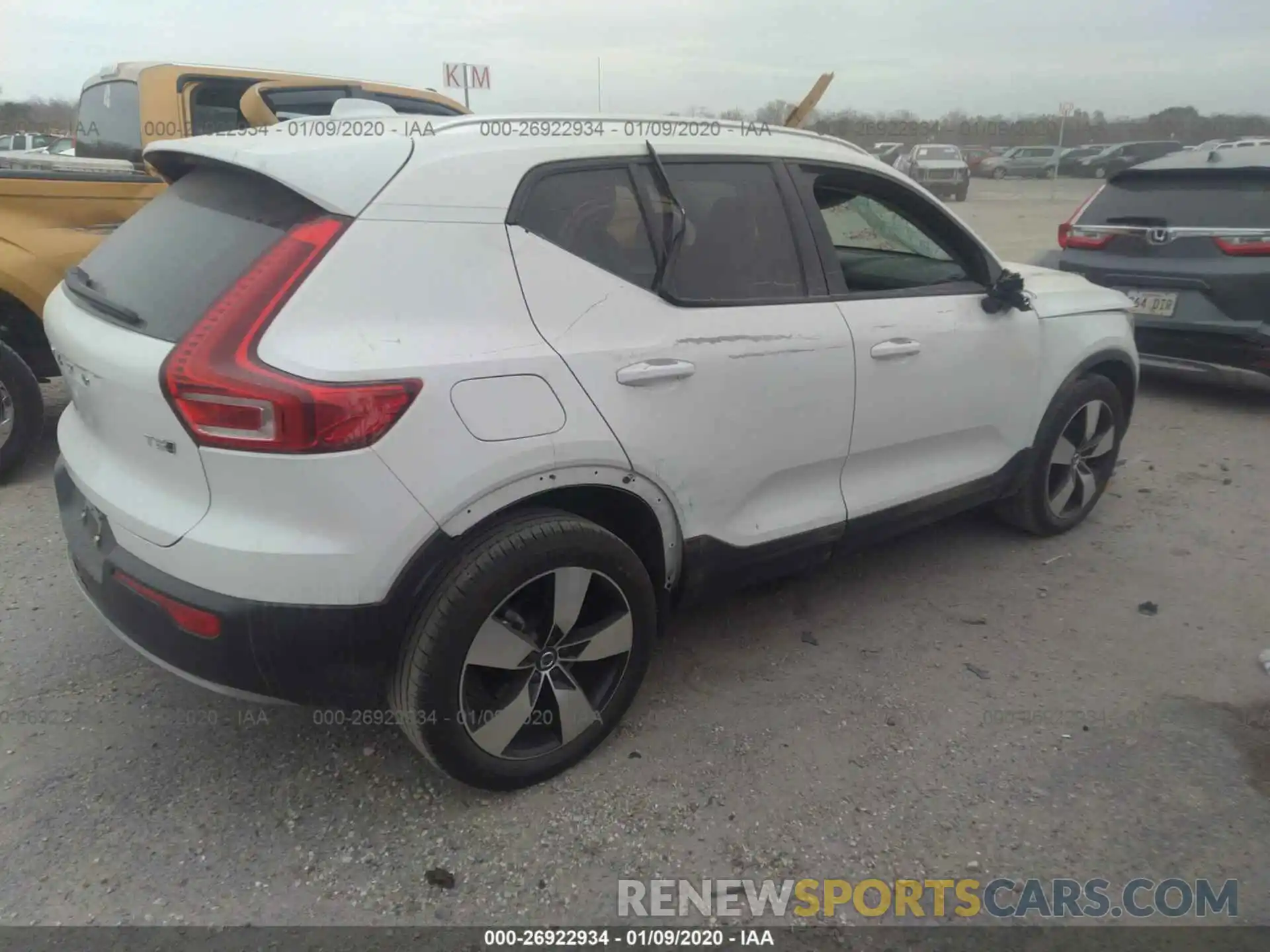 4 Photograph of a damaged car YV4162UK9K2095852 VOLVO XC40 2019