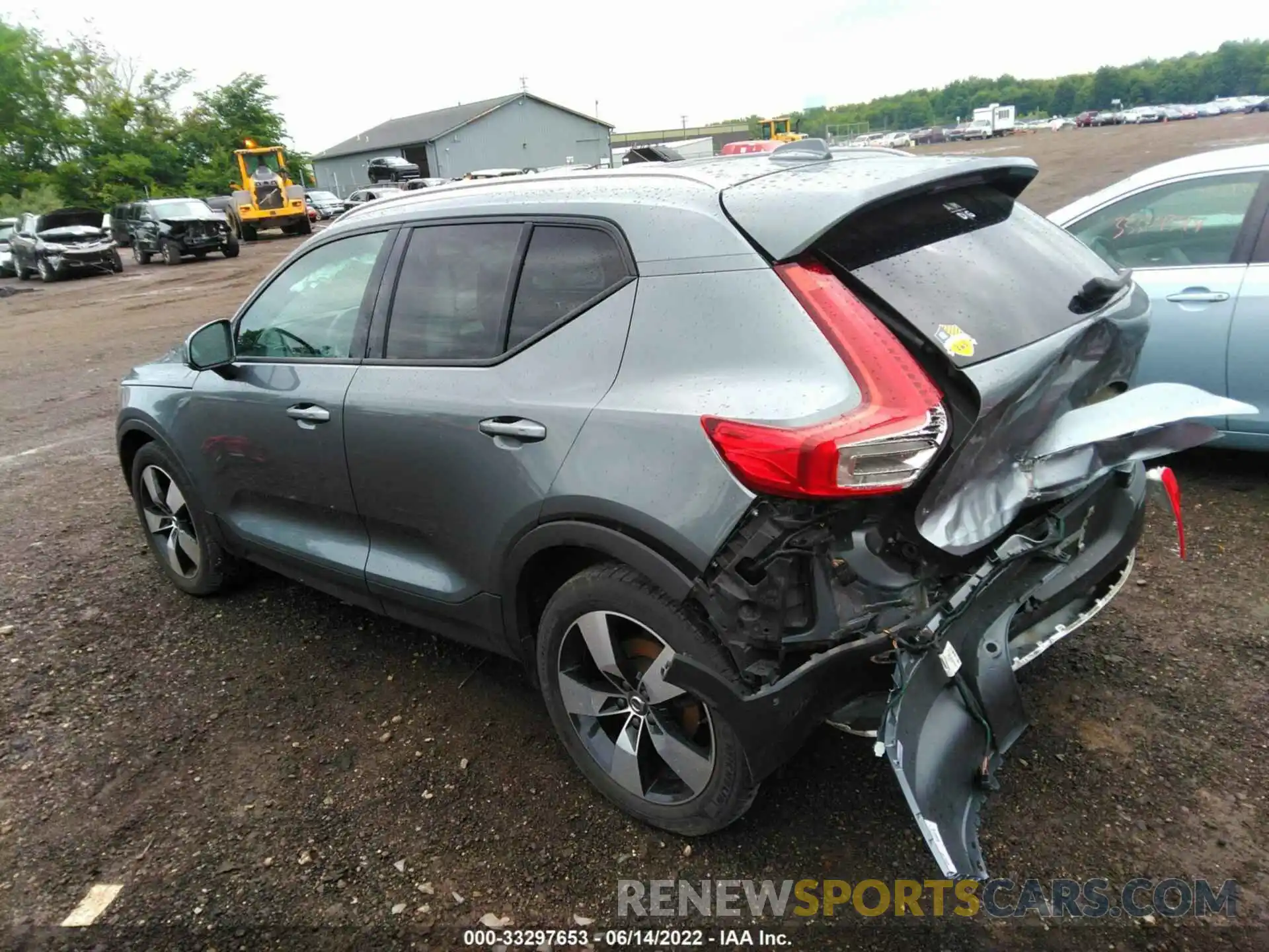 3 Photograph of a damaged car YV4162UKXK2055540 VOLVO XC40 2019