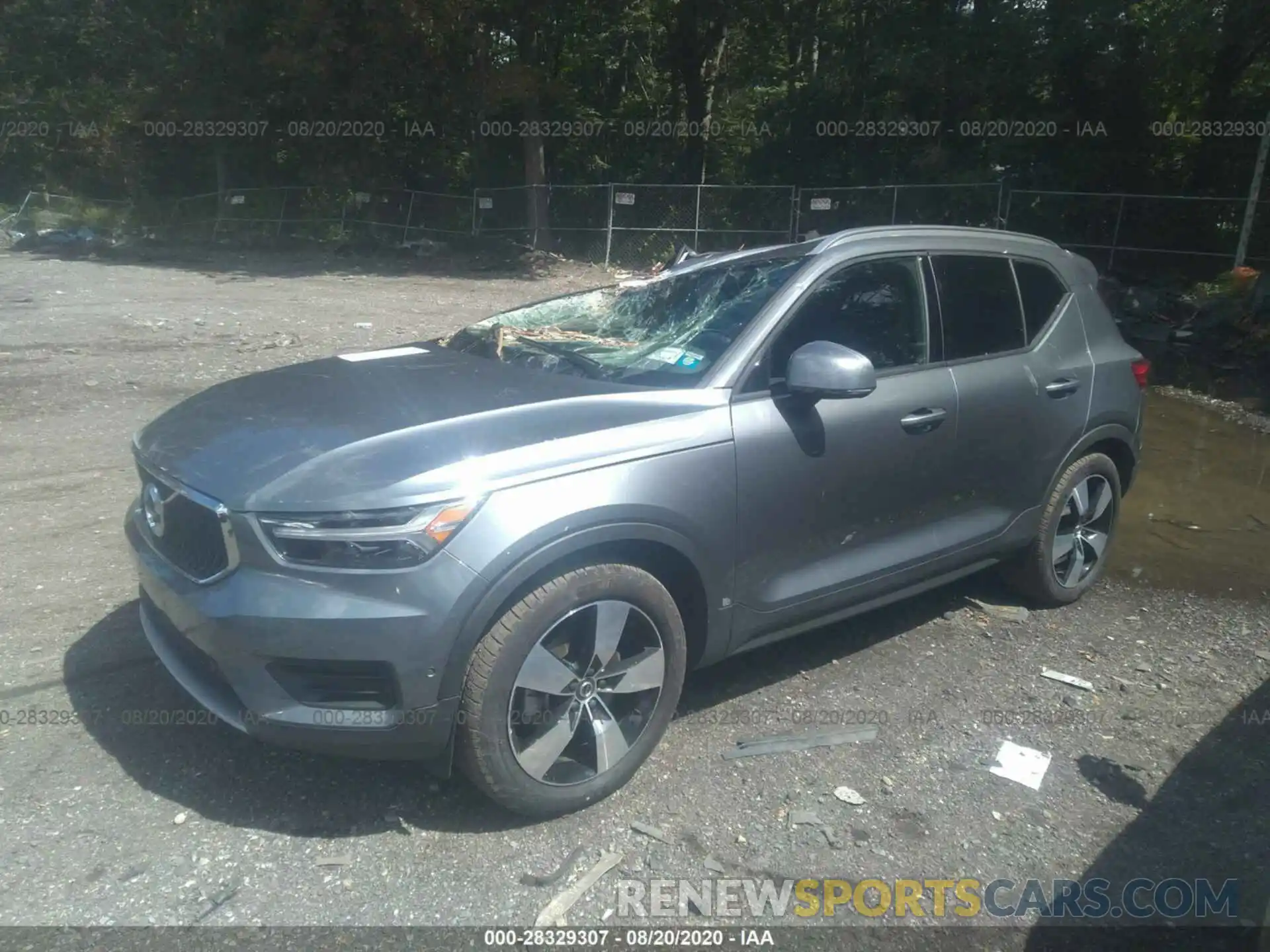 2 Photograph of a damaged car YV4162UKXK2056431 VOLVO XC40 2019