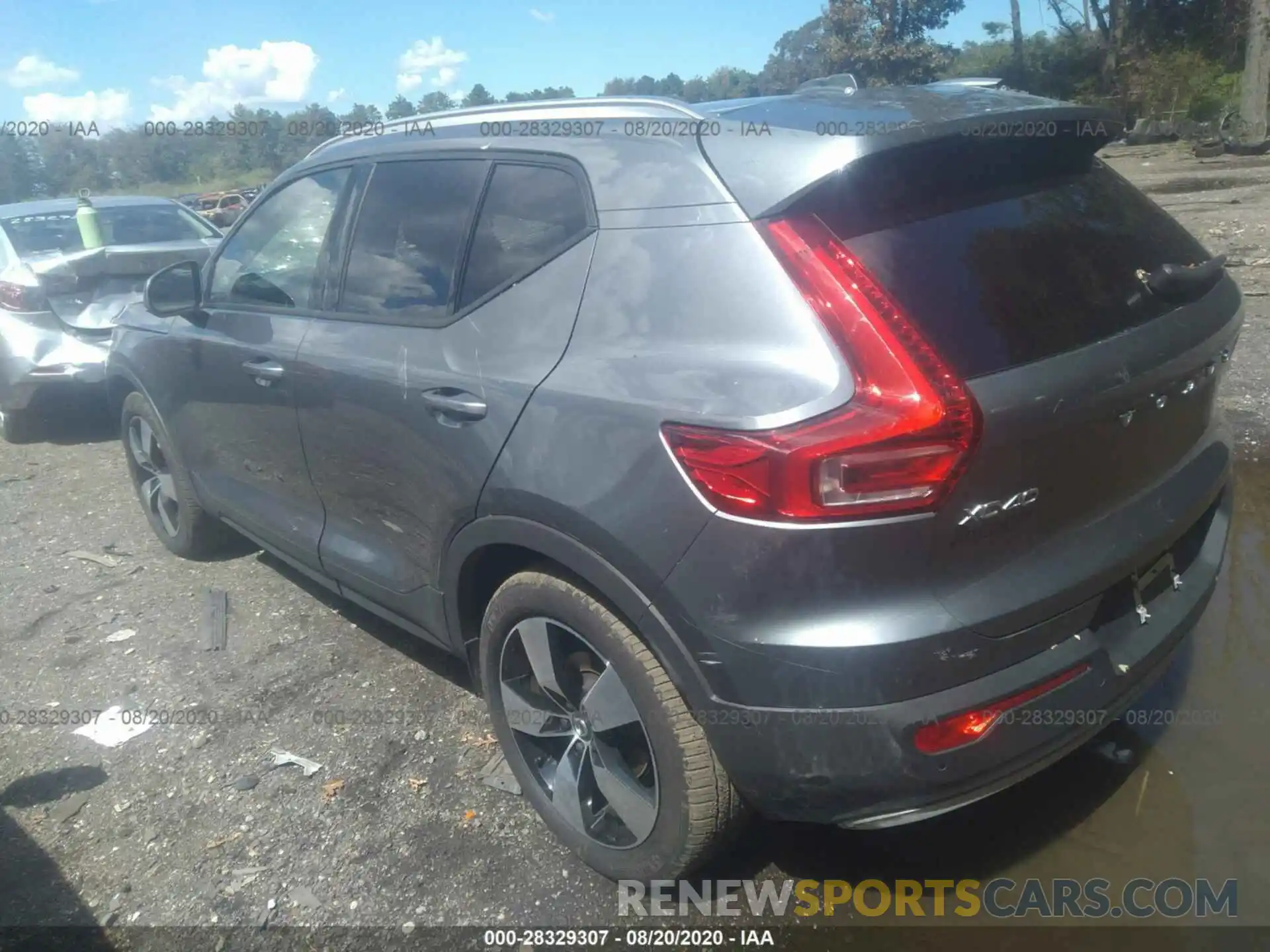 3 Photograph of a damaged car YV4162UKXK2056431 VOLVO XC40 2019