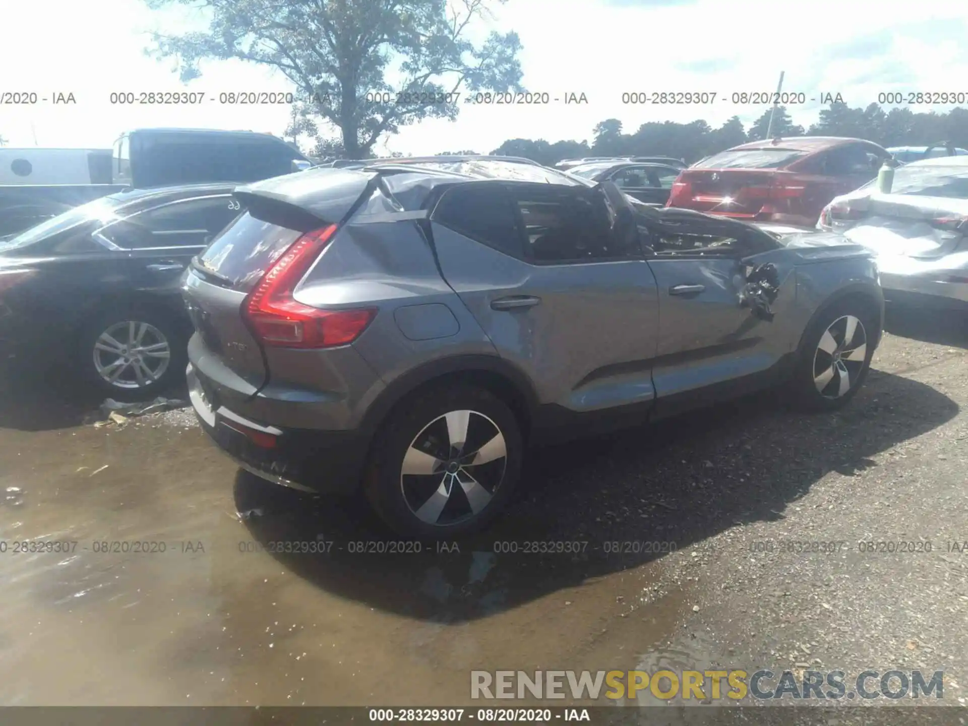 4 Photograph of a damaged car YV4162UKXK2056431 VOLVO XC40 2019