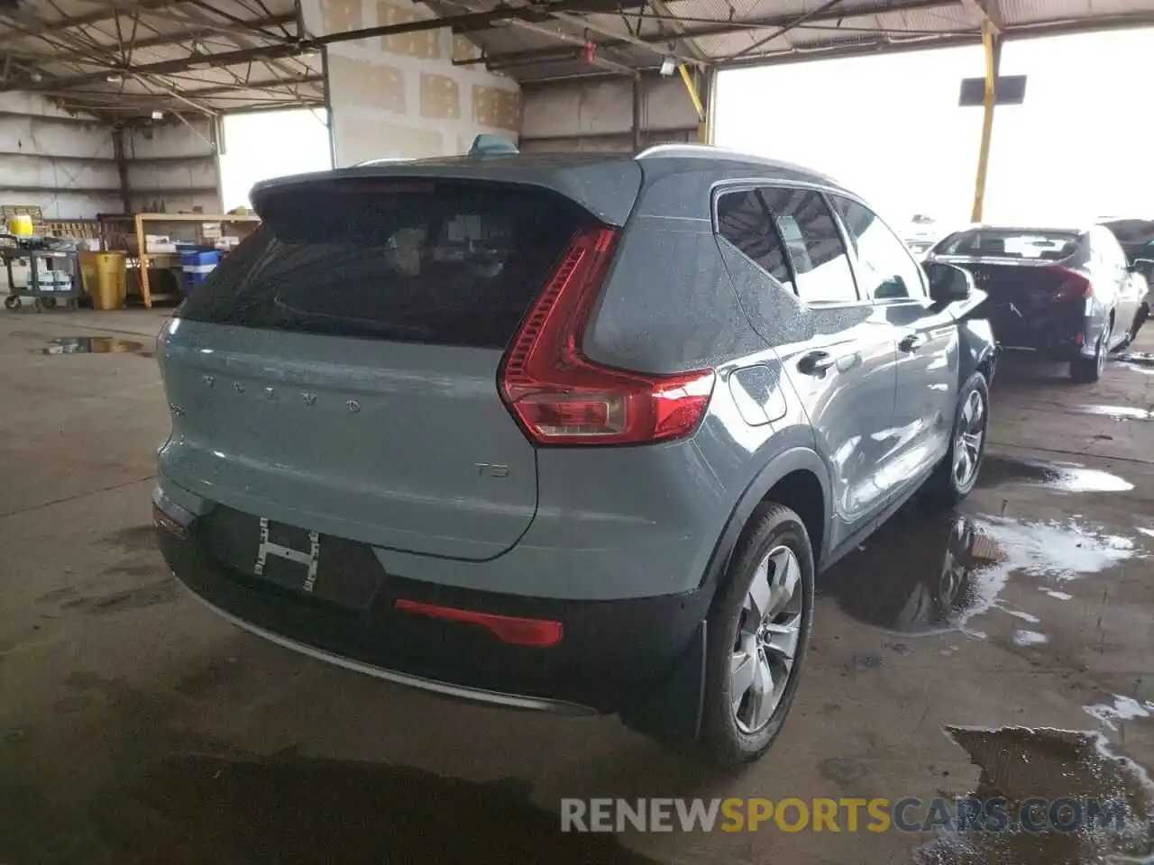 4 Photograph of a damaged car YV4162UKXK2077991 VOLVO XC40 2019