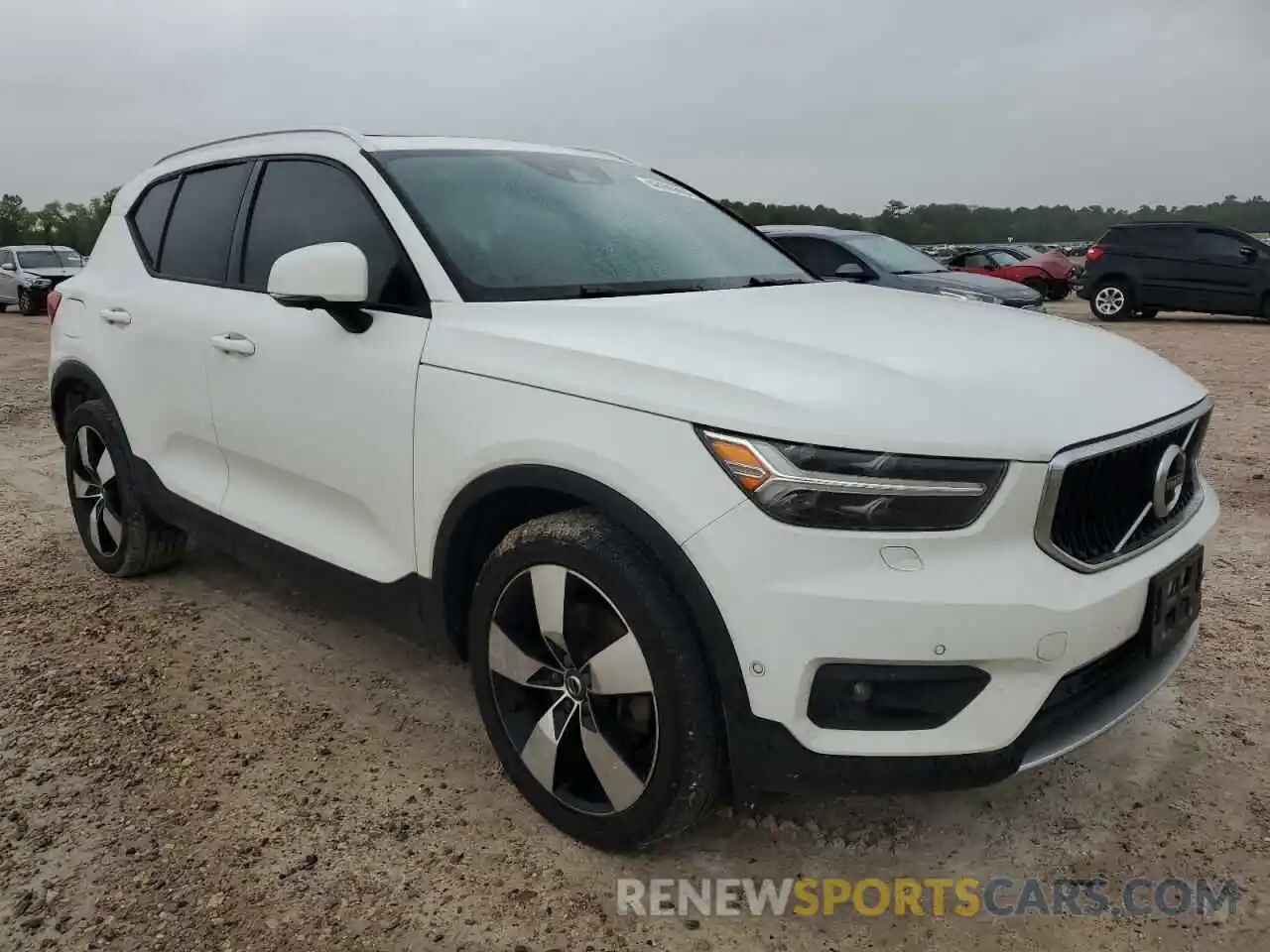 4 Photograph of a damaged car YV4162UKXK2147991 VOLVO XC40 2019