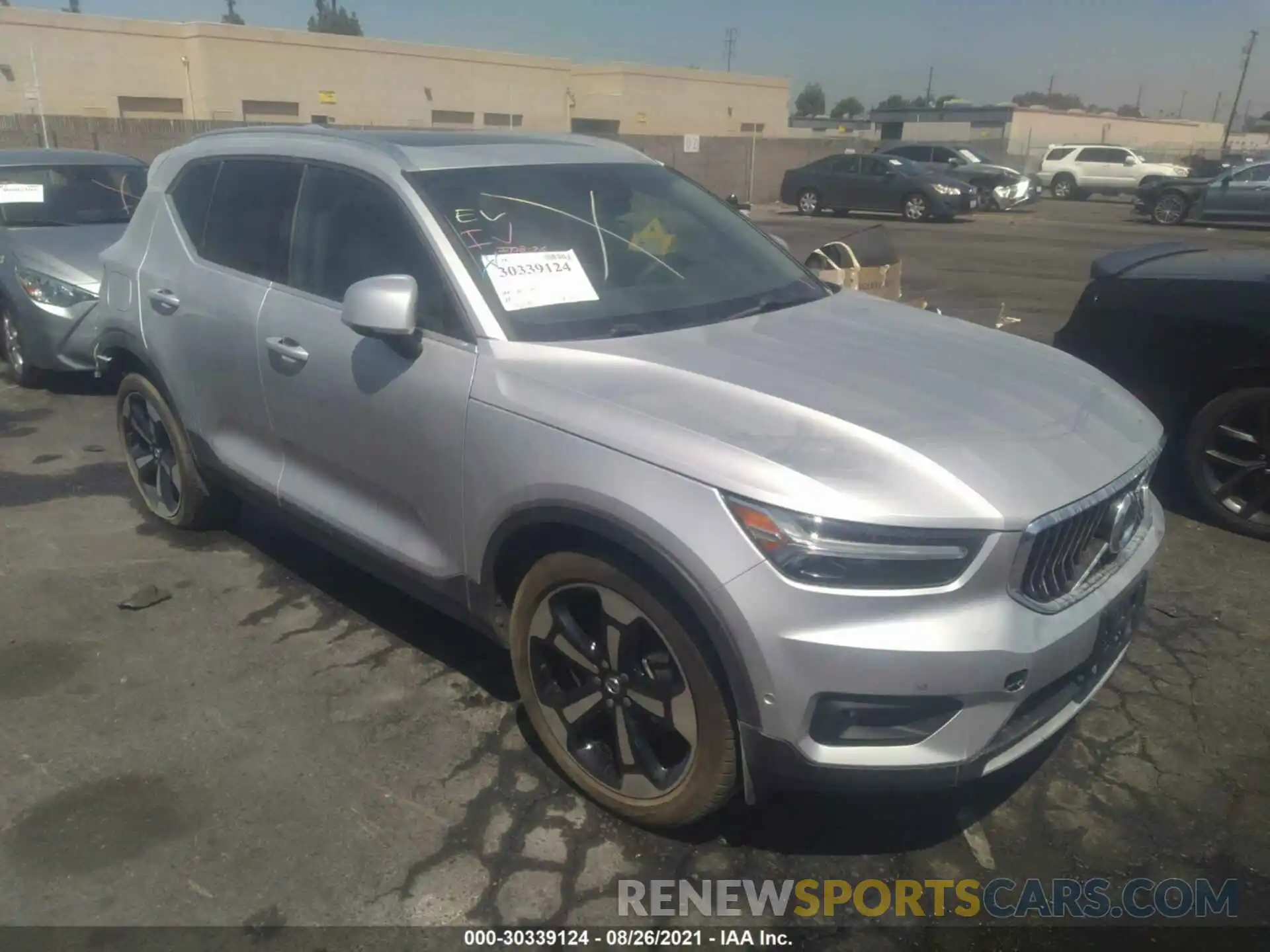 1 Photograph of a damaged car YV4162UL0K2137110 VOLVO XC40 2019