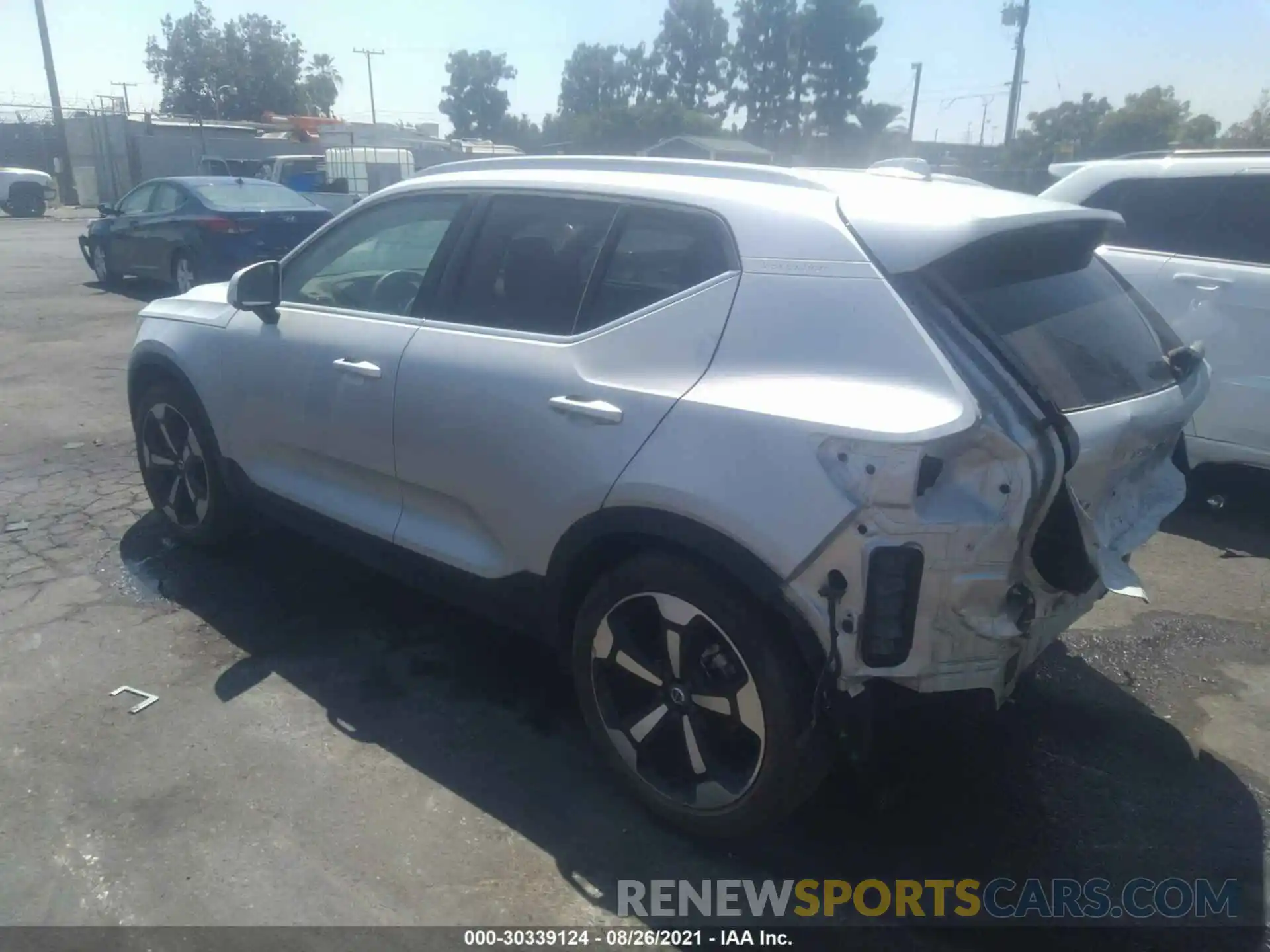 3 Photograph of a damaged car YV4162UL0K2137110 VOLVO XC40 2019