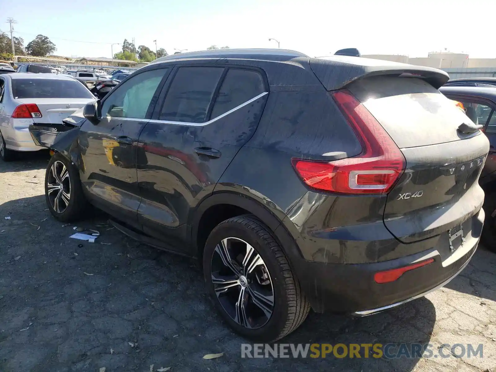 3 Photograph of a damaged car YV4162UL0K2145093 VOLVO XC40 2019