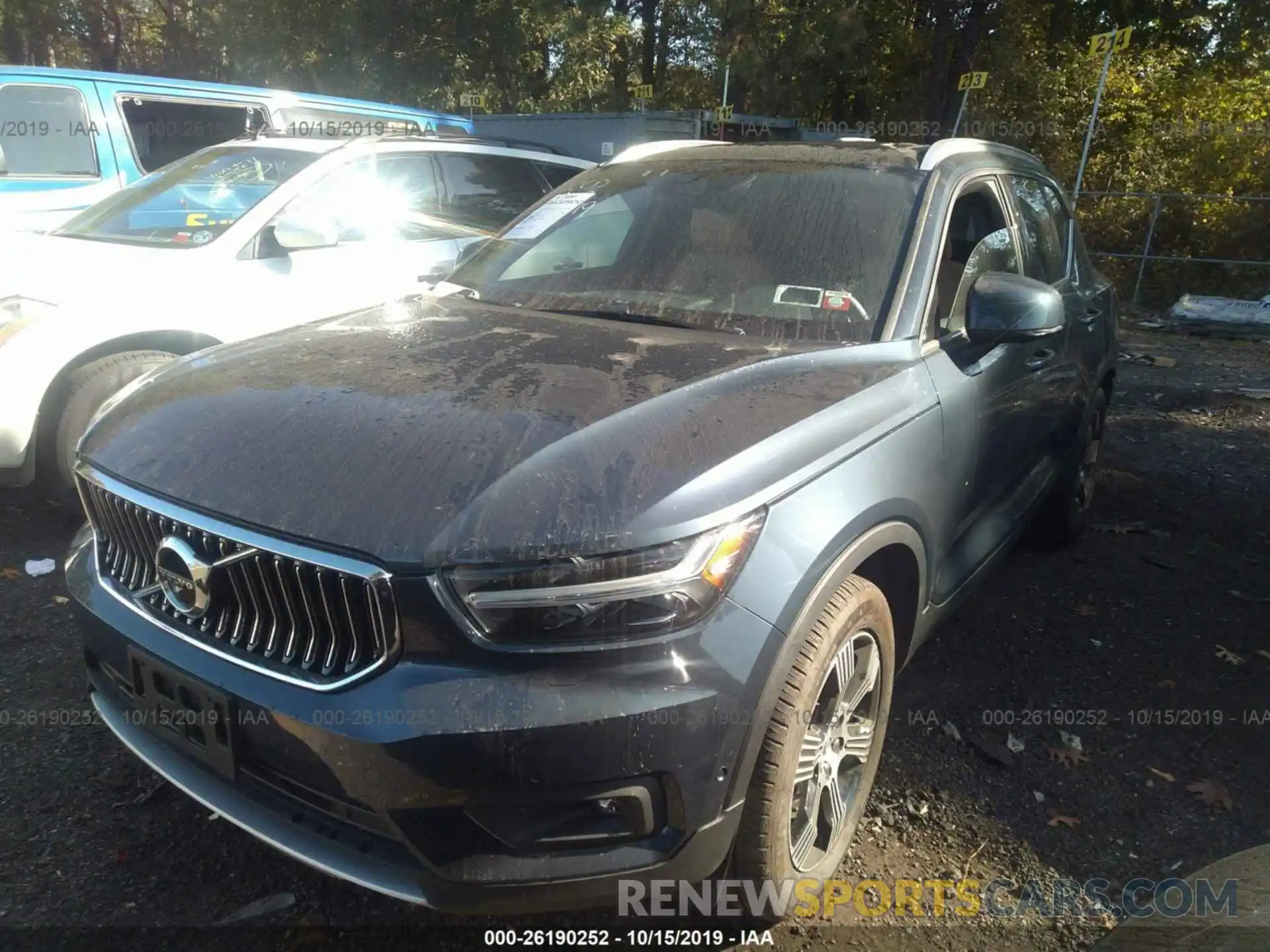 2 Photograph of a damaged car YV4162UL1K2105038 VOLVO XC40 2019