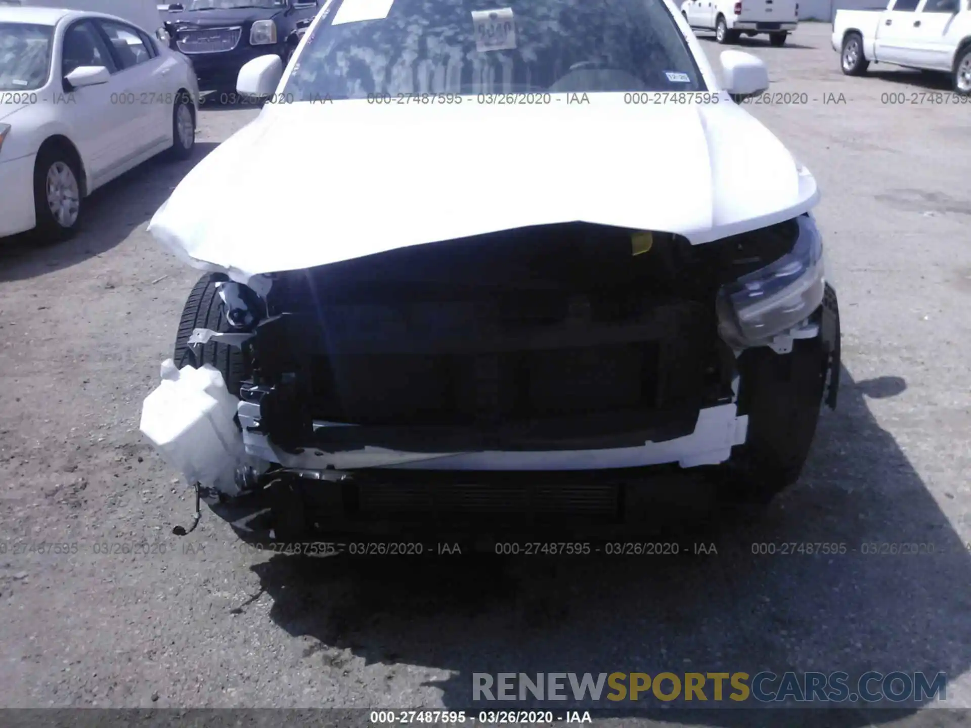 6 Photograph of a damaged car YV4162UL2K2072258 VOLVO XC40 2019