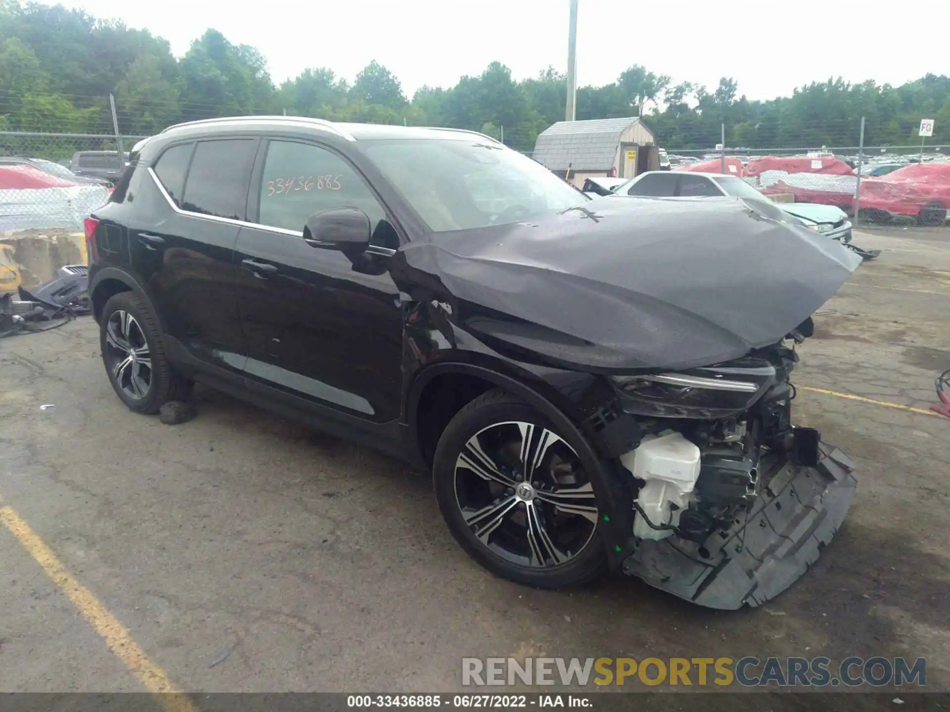 1 Photograph of a damaged car YV4162UL3K2058496 VOLVO XC40 2019