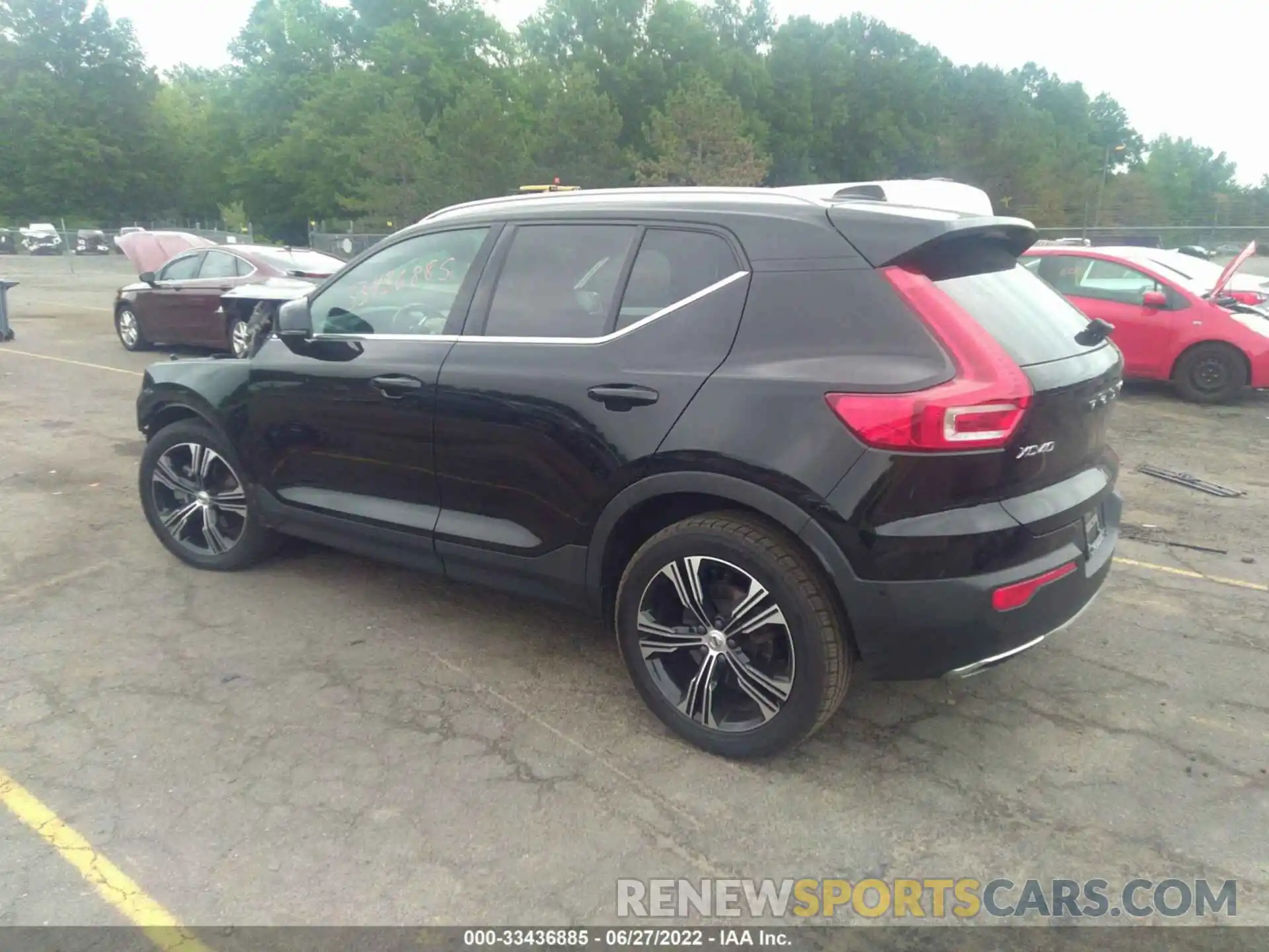 3 Photograph of a damaged car YV4162UL3K2058496 VOLVO XC40 2019