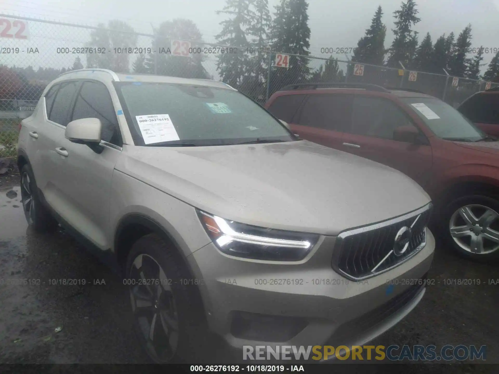 1 Photograph of a damaged car YV4162UL7K2132986 VOLVO XC40 2019