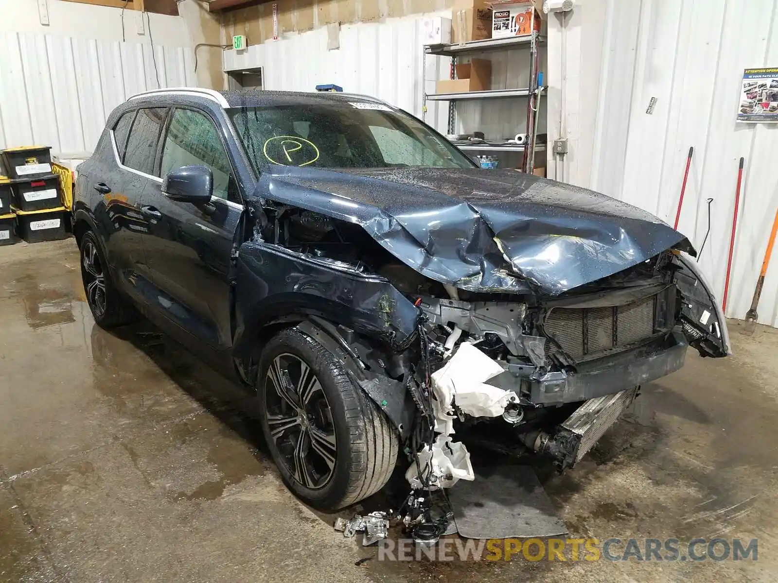 1 Photograph of a damaged car YV4162UL8K2118515 VOLVO XC40 2019