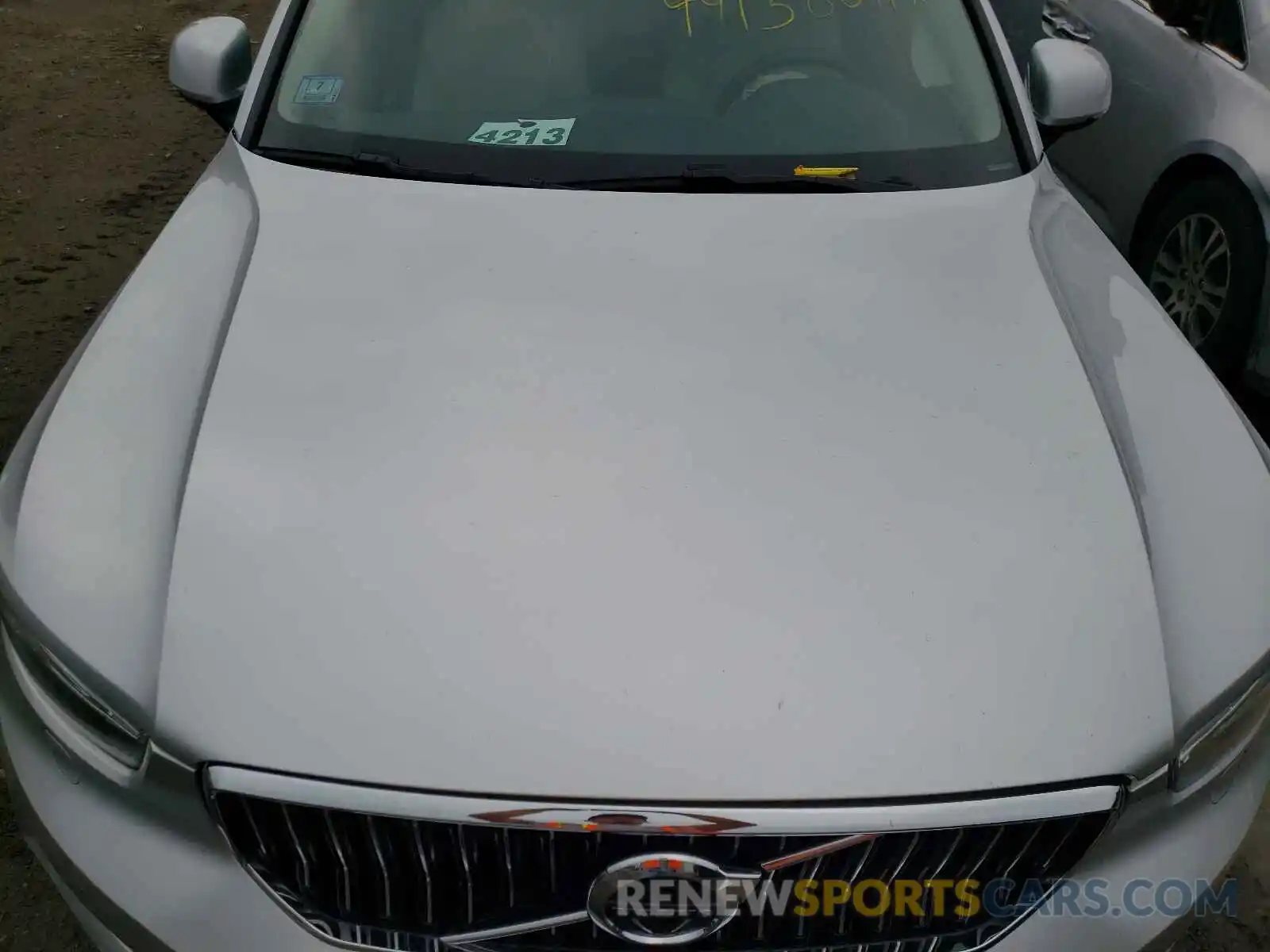 7 Photograph of a damaged car YV4162ULXK2143822 VOLVO XC40 2019