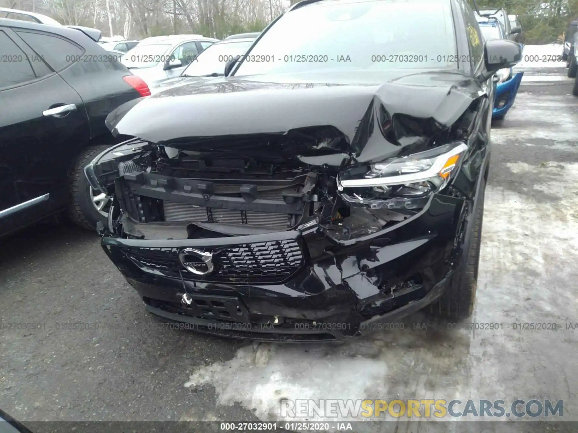 6 Photograph of a damaged car YV4162UM1K2132619 VOLVO XC40 2019