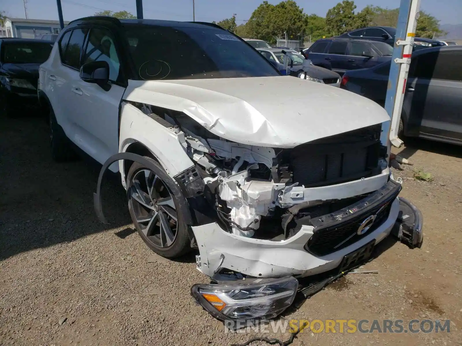 1 Photograph of a damaged car YV4162UM1K2135312 VOLVO XC40 2019