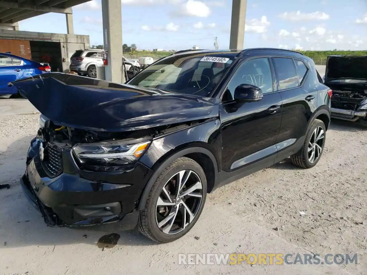 2 Photograph of a damaged car YV4162UM2K2095435 VOLVO XC40 2019