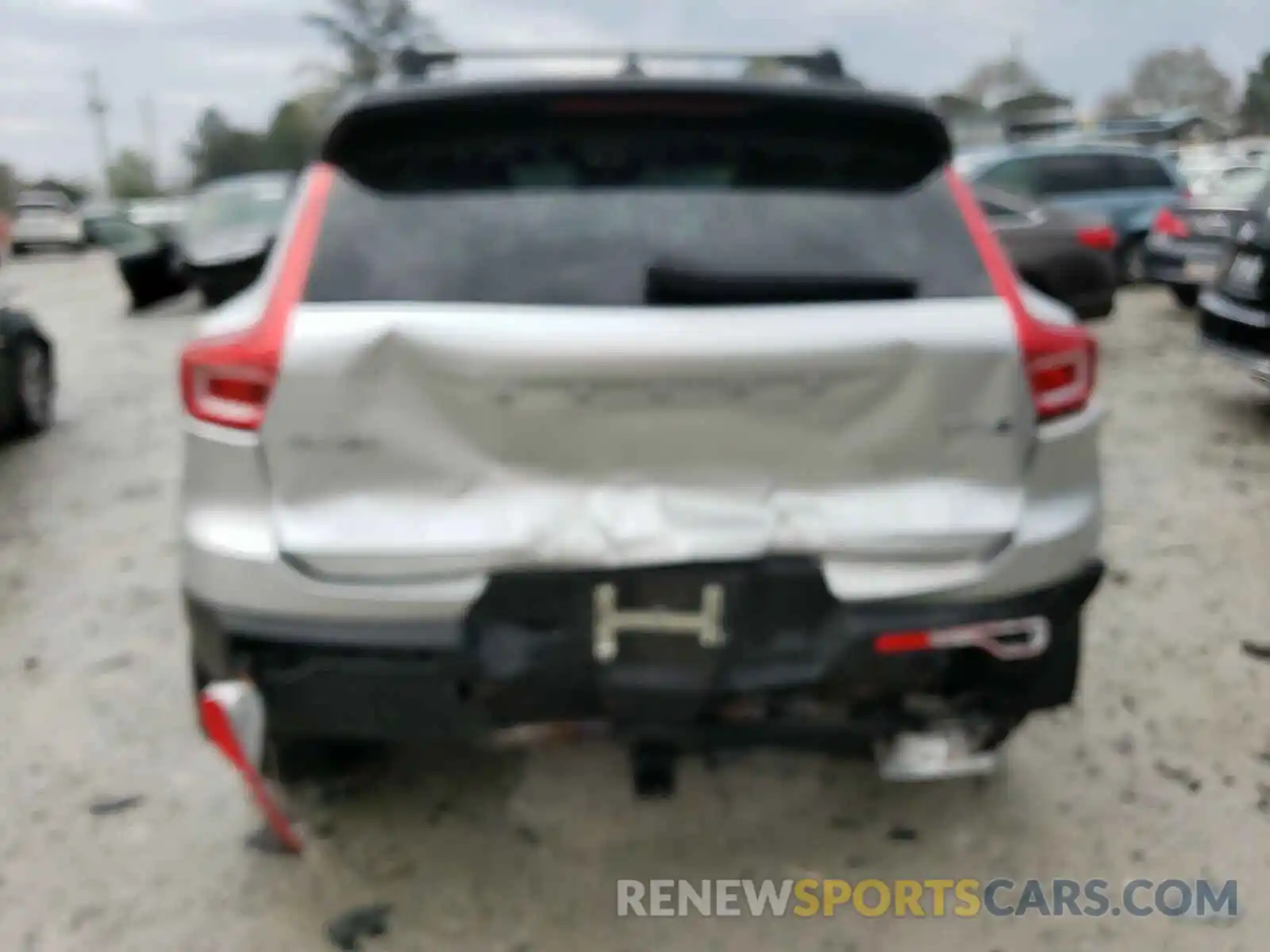 9 Фотография поврежденного автомобиля YV4162UM6K2091971 VOLVO XC40 2019