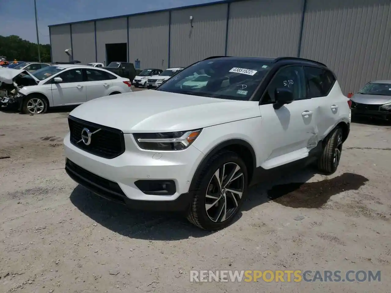 2 Photograph of a damaged car YV4162UM8K2113775 VOLVO XC40 2019