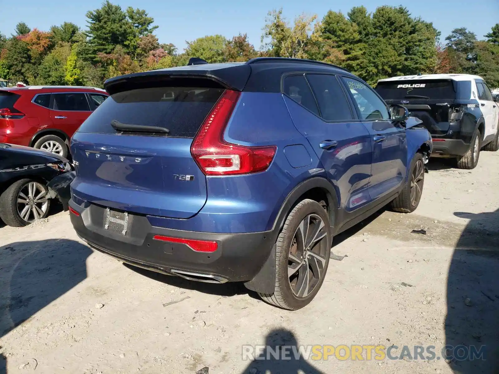 4 Photograph of a damaged car YV4162UMXK2124941 VOLVO XC40 2019