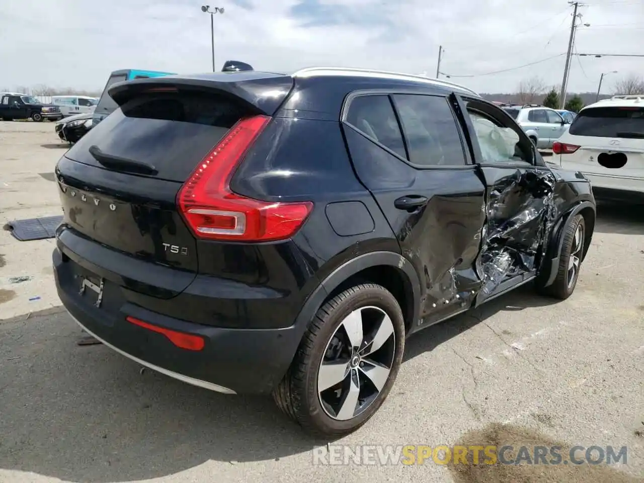 4 Photograph of a damaged car YV4162XZ0K2009370 VOLVO XC40 2019