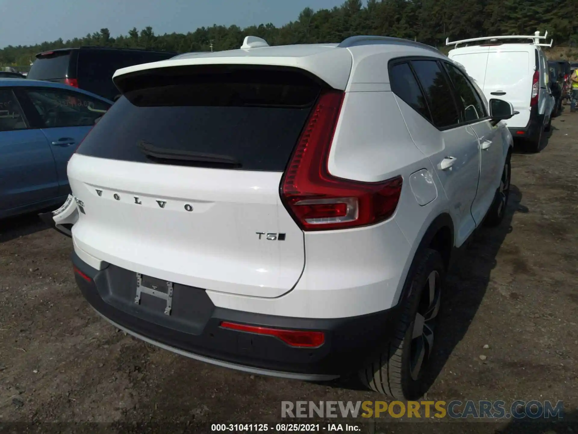 4 Photograph of a damaged car YV4162XZ2K2005501 VOLVO XC40 2019