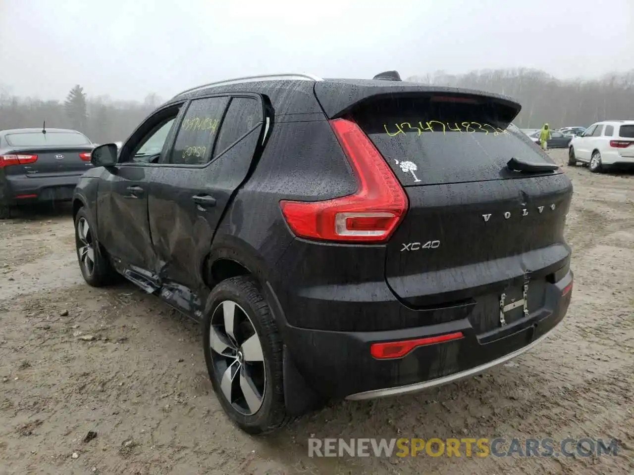 3 Photograph of a damaged car YV4162XZ2K2007748 VOLVO XC40 2019