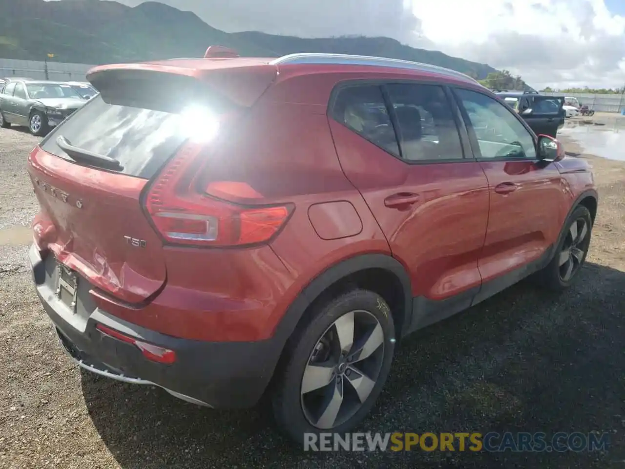 4 Photograph of a damaged car YV4162XZ3K2007810 VOLVO XC40 2019