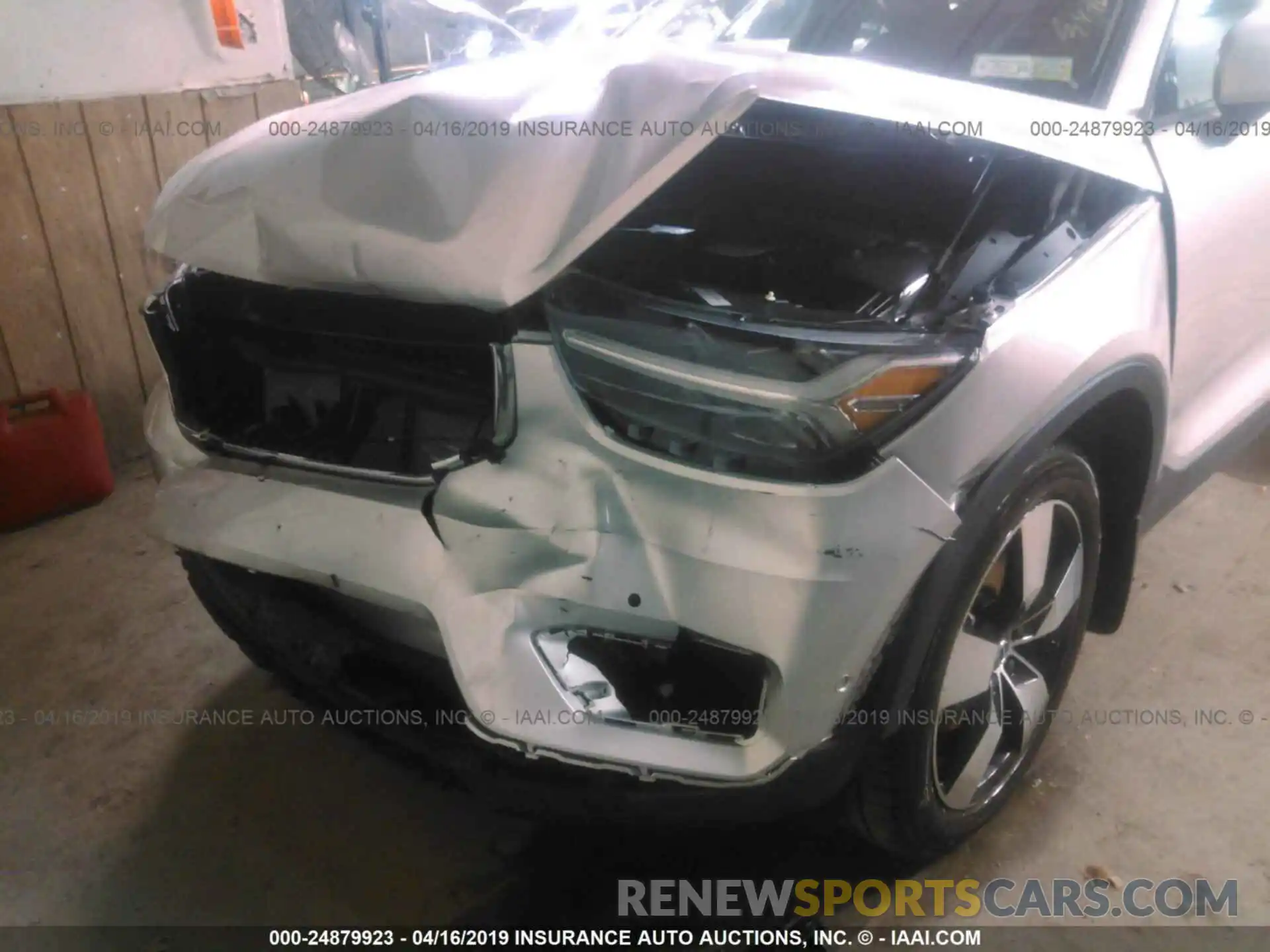 6 Photograph of a damaged car YV4162XZ3K2014868 VOLVO XC40 2019