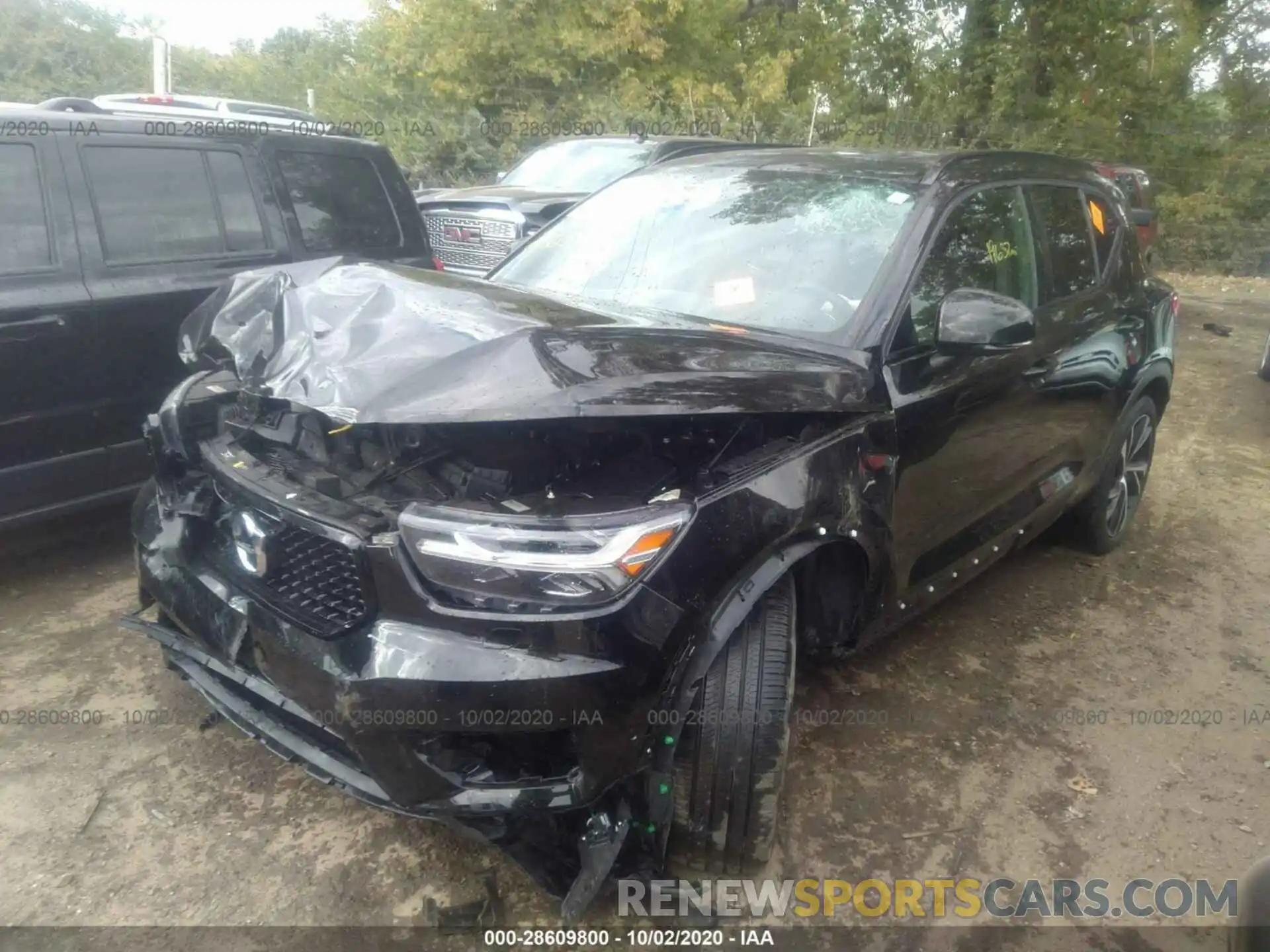 2 Photograph of a damaged car YV4162XZ4K2008531 VOLVO XC40 2019