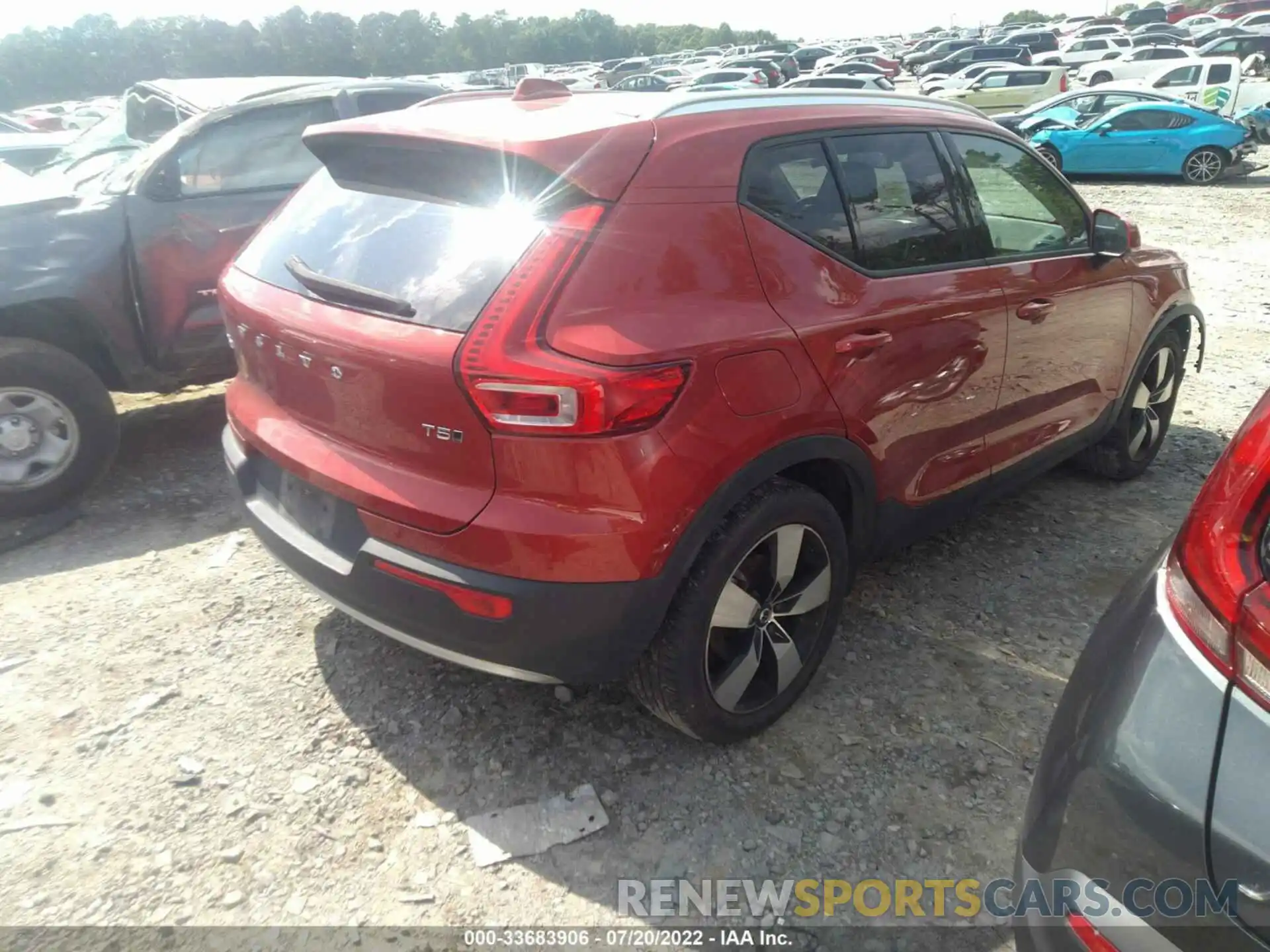 4 Photograph of a damaged car YV4162XZ4K2013809 VOLVO XC40 2019