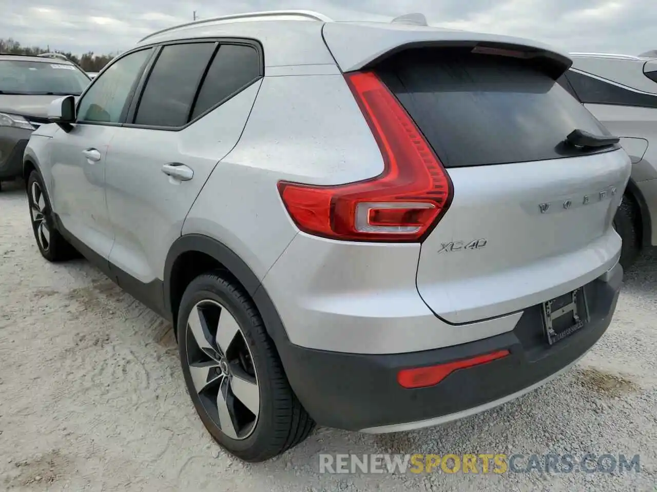 3 Photograph of a damaged car YV4162XZ4K2021456 VOLVO XC40 2019