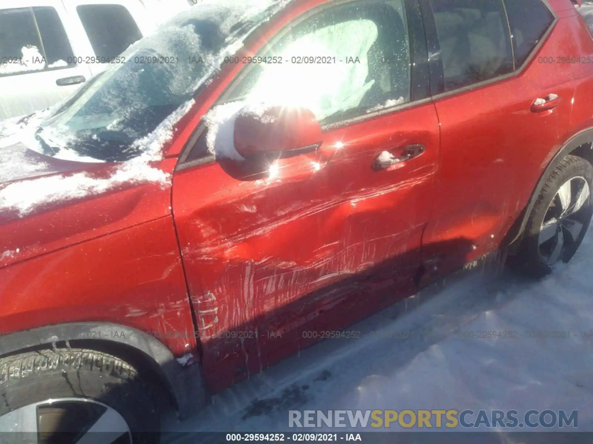 6 Photograph of a damaged car YV4162XZ5K2009168 VOLVO XC40 2019