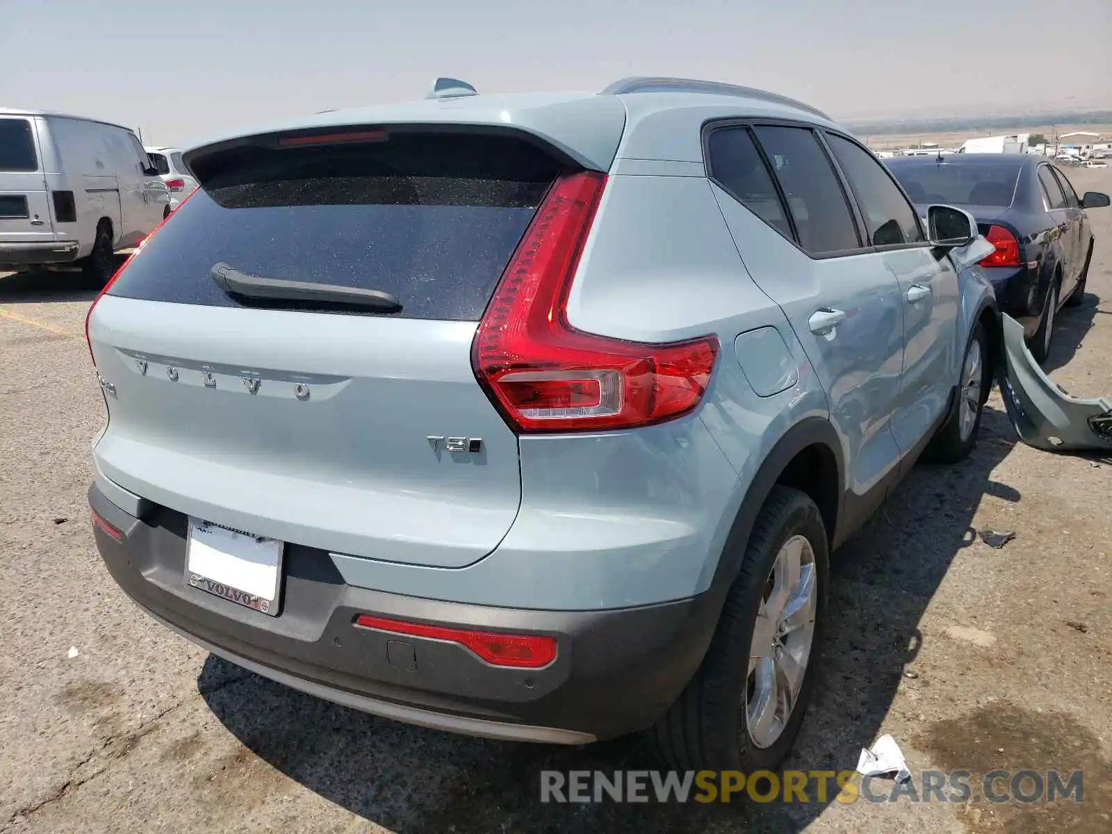 4 Photograph of a damaged car YV4162XZ7K2005977 VOLVO XC40 2019