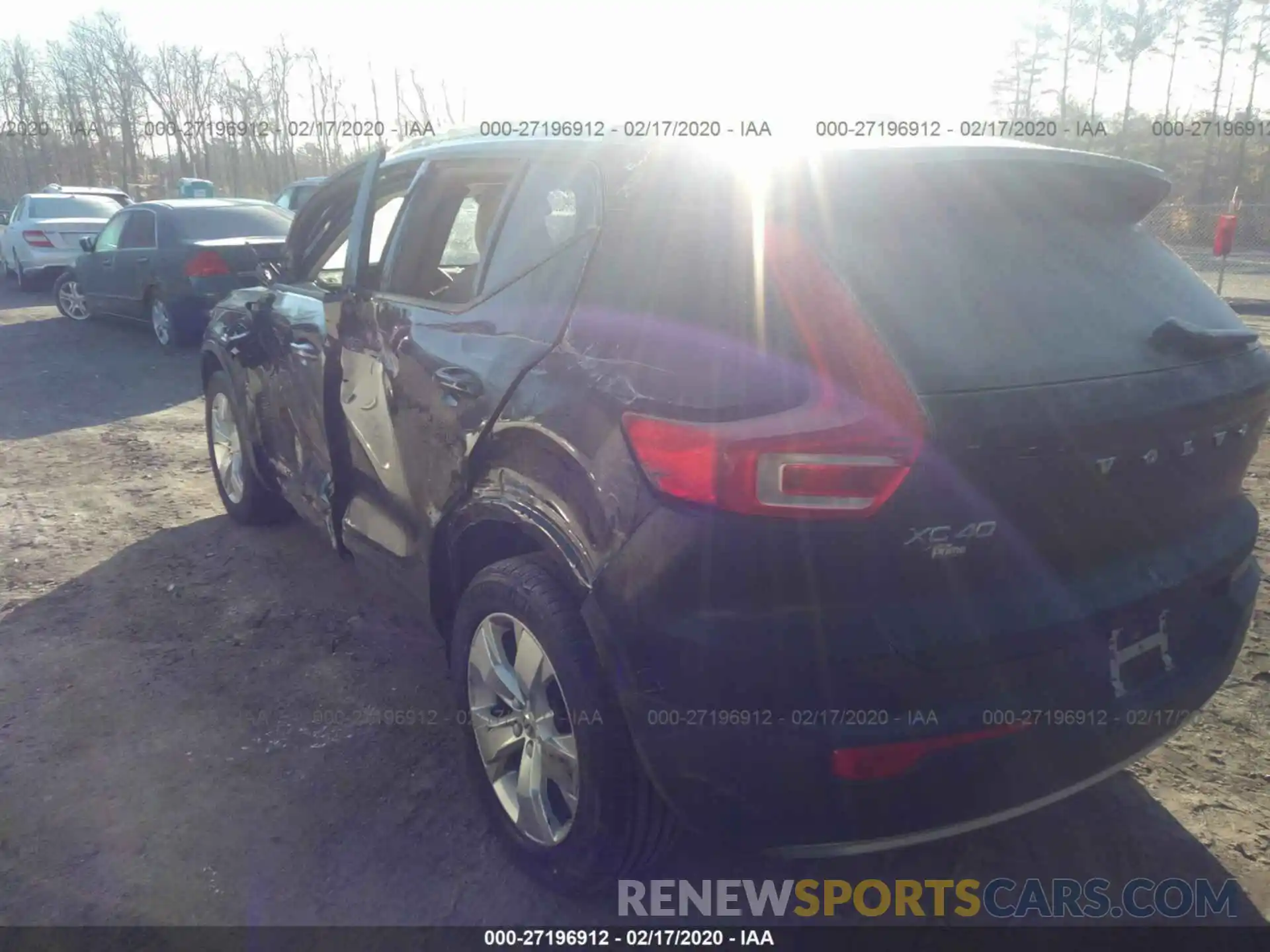 3 Photograph of a damaged car YV4162XZ7K2008362 VOLVO XC40 2019