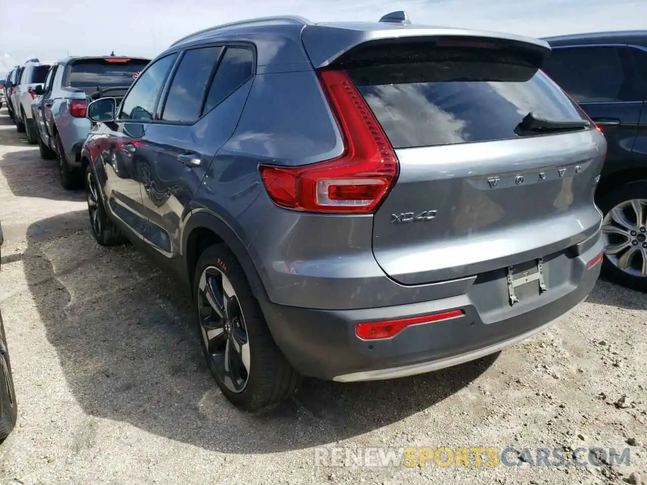 3 Photograph of a damaged car YV4162XZ7K2021192 VOLVO XC40 2019