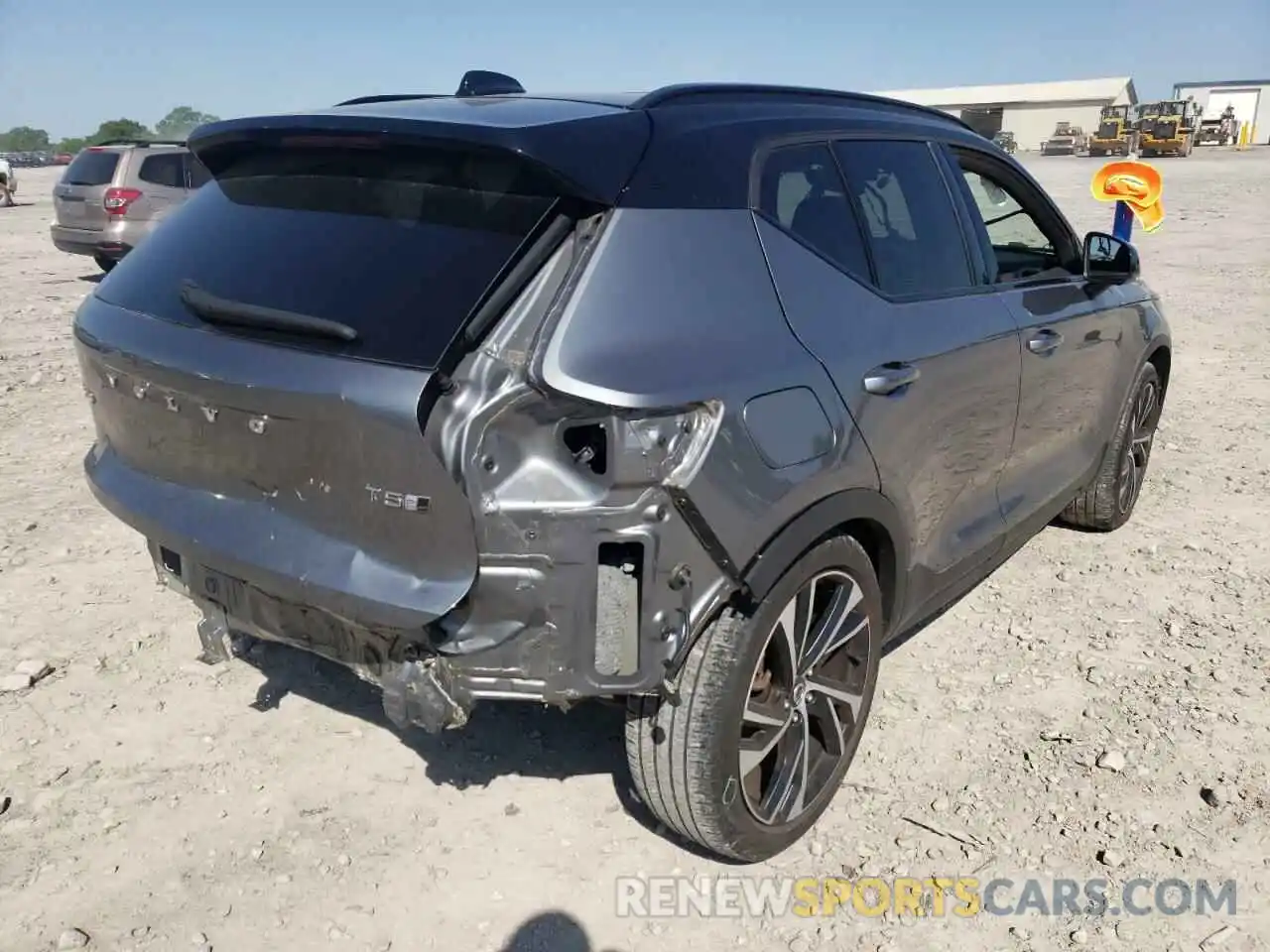 4 Photograph of a damaged car YV4162XZ8K2003347 VOLVO XC40 2019