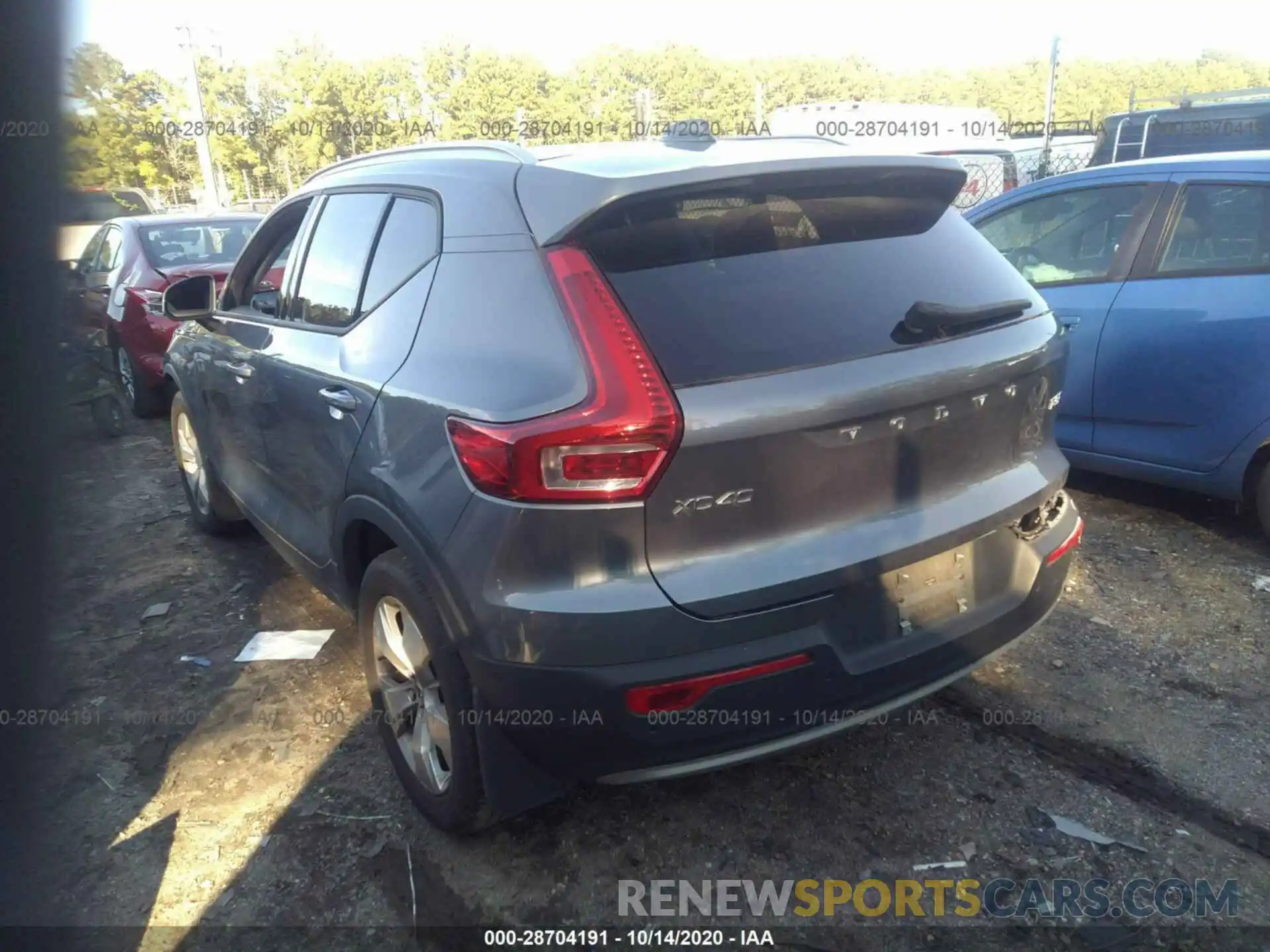 3 Photograph of a damaged car YV4162XZ8K2007477 VOLVO XC40 2019