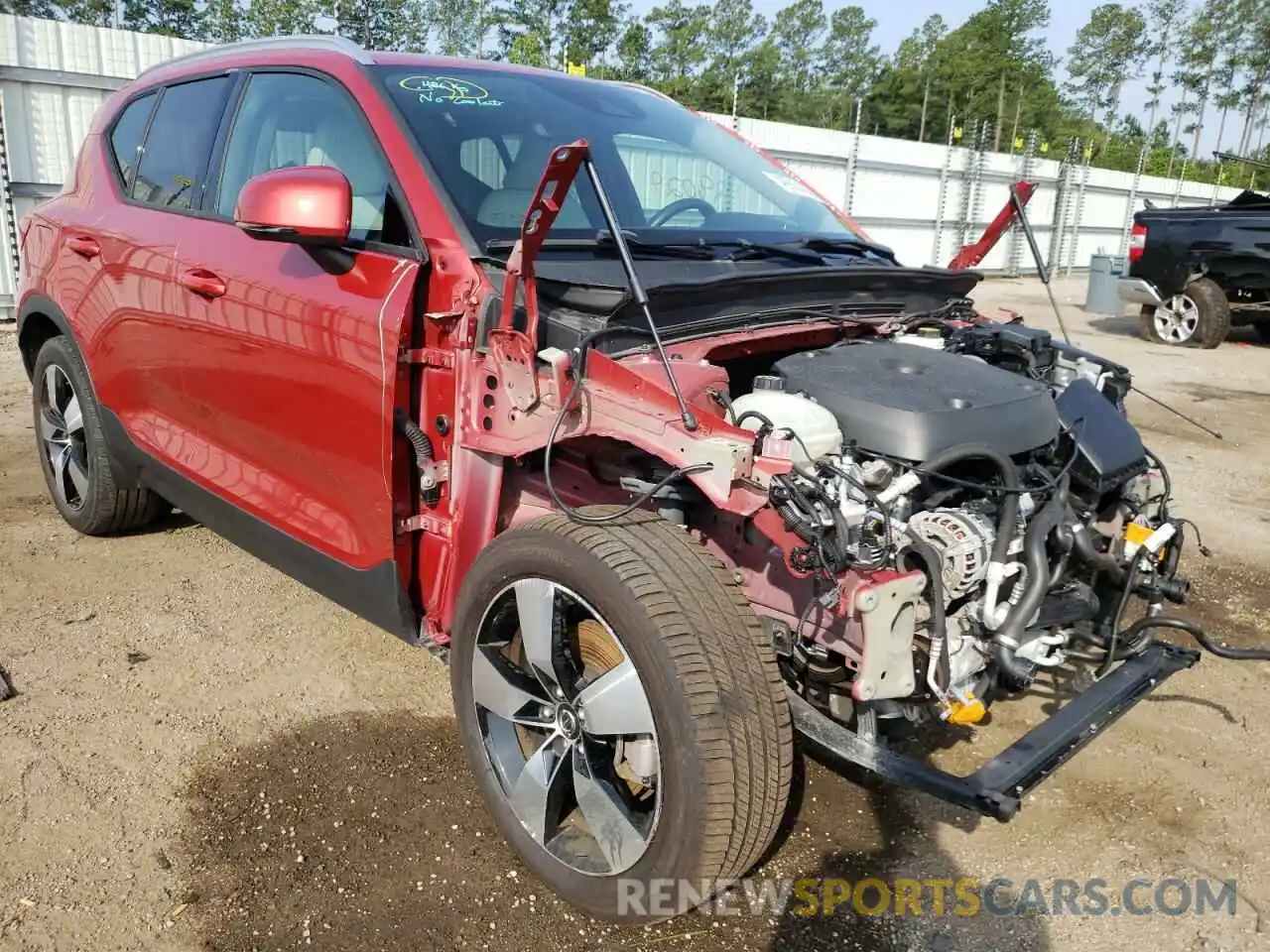 1 Photograph of a damaged car YV4162XZ8K2008368 VOLVO XC40 2019